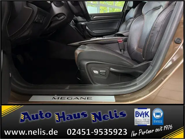 Renault Megane view 9