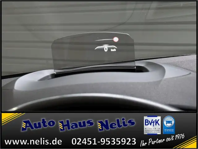 Renault Megane view 14