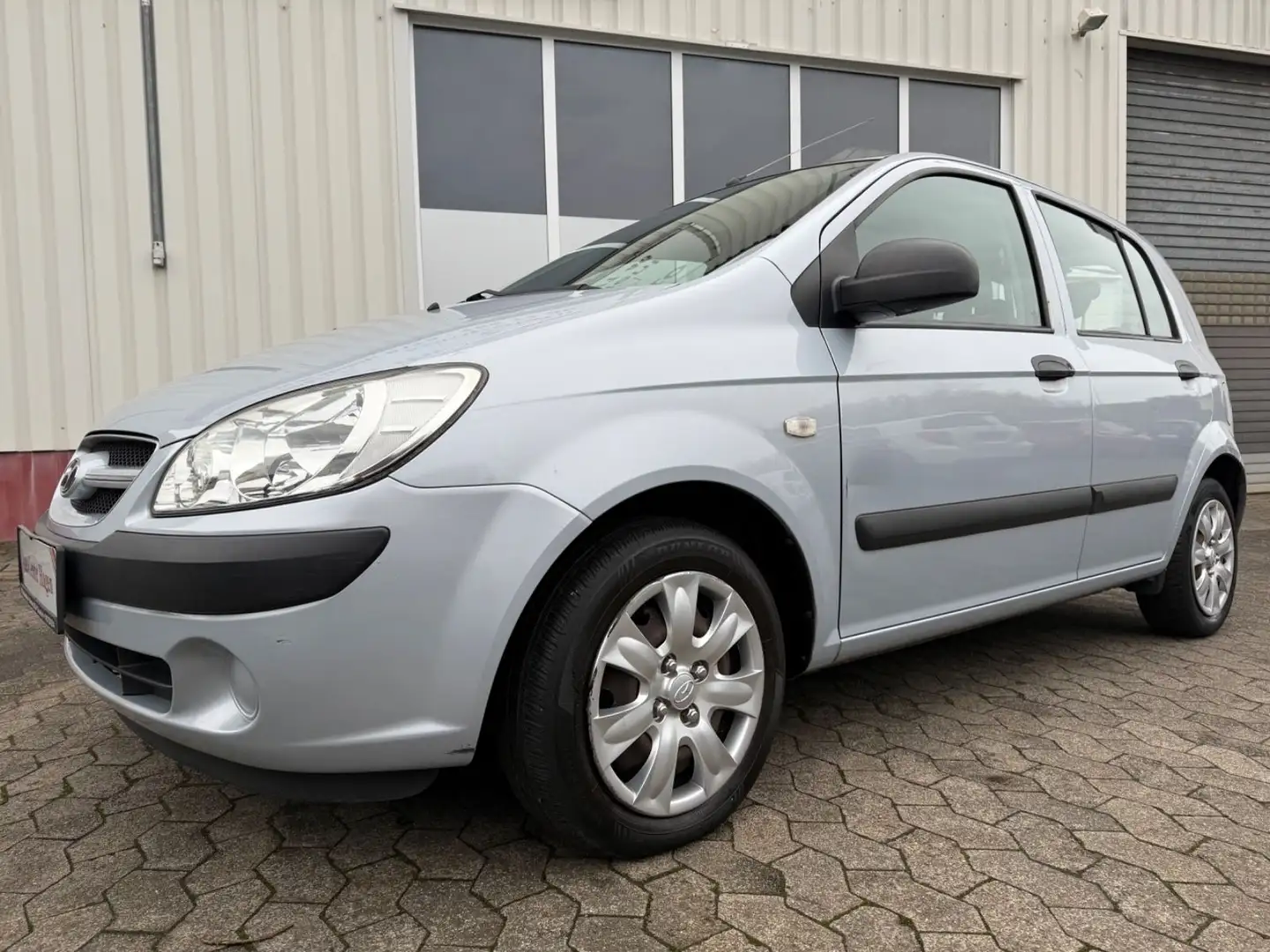 Hyundai Getz 1.1 49kW 67PS Basis Edition-Plus/TÜV:09.27 Silber - 2