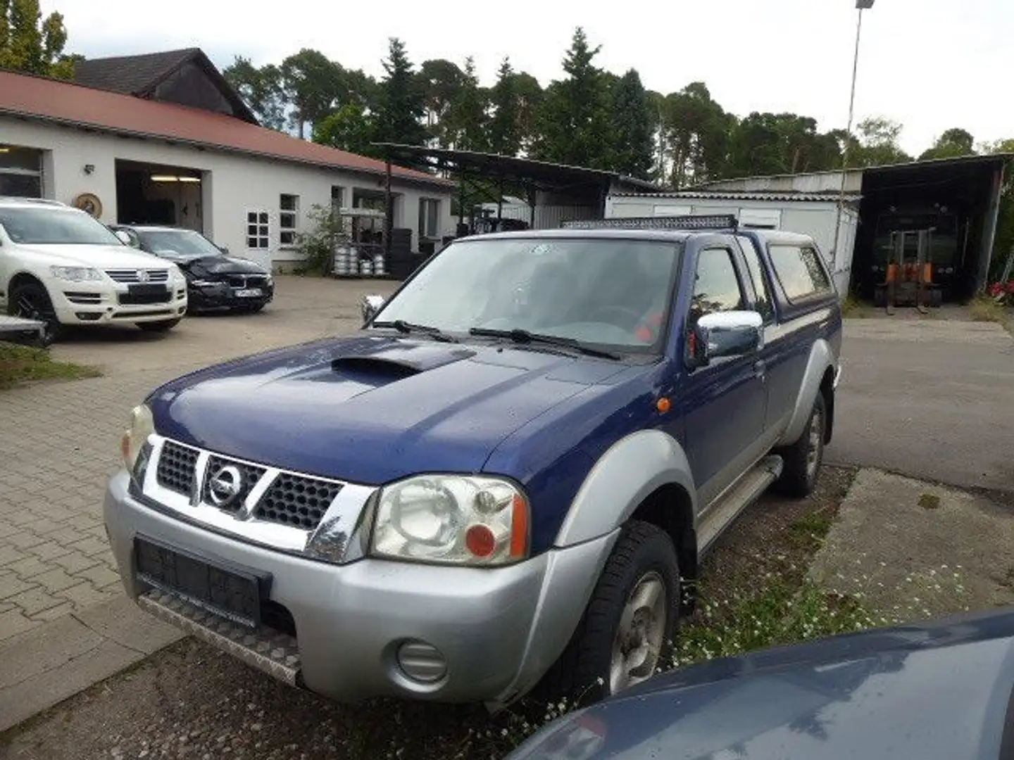 Nissan Pick Up Pickup King Cab Profi 4X4 Blauw - 1