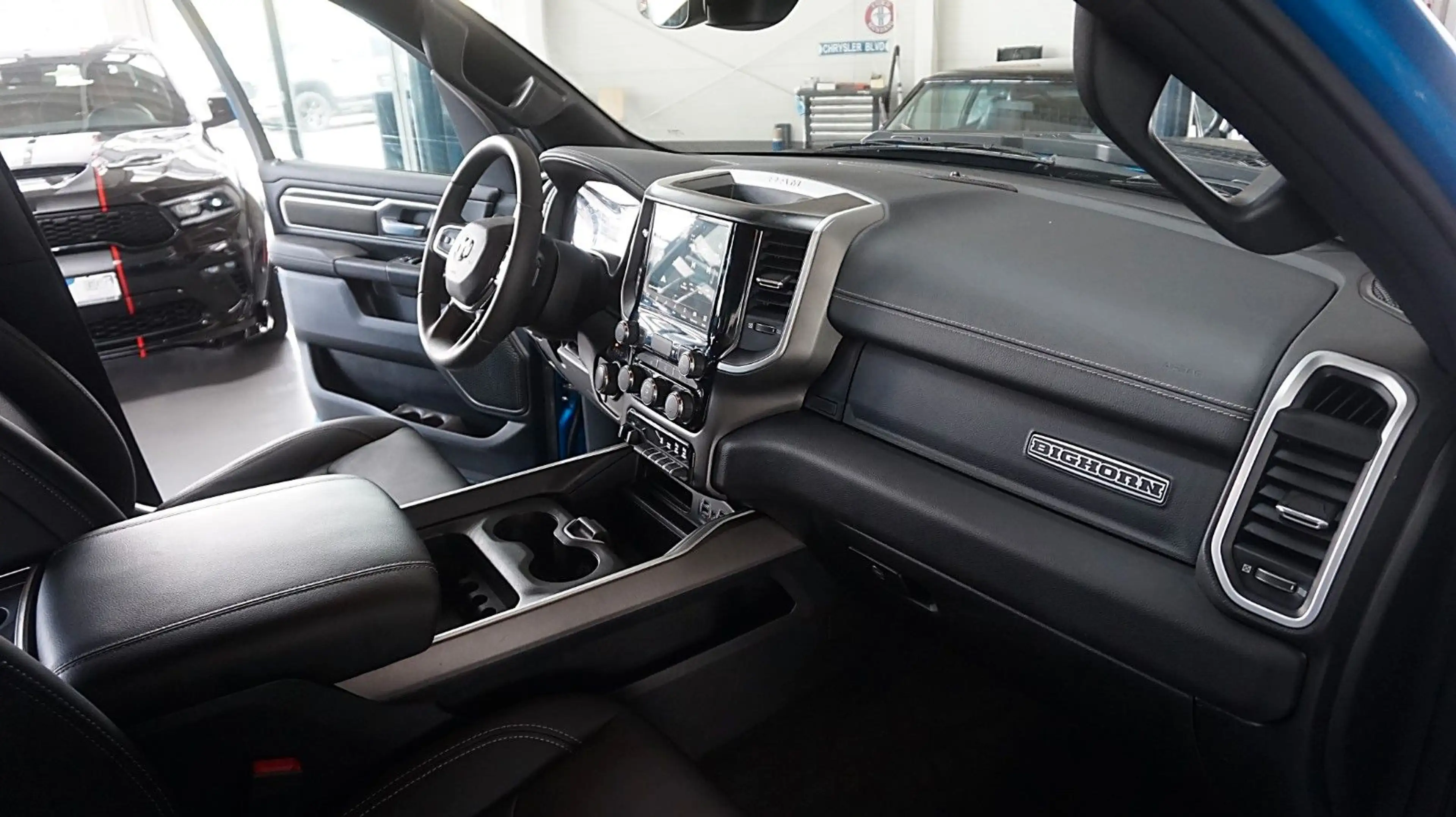 Dodge RAM 1500 HEMI 5.7l Crew-Cab*4x4*Navi*Alu20*AHK — photo 12
