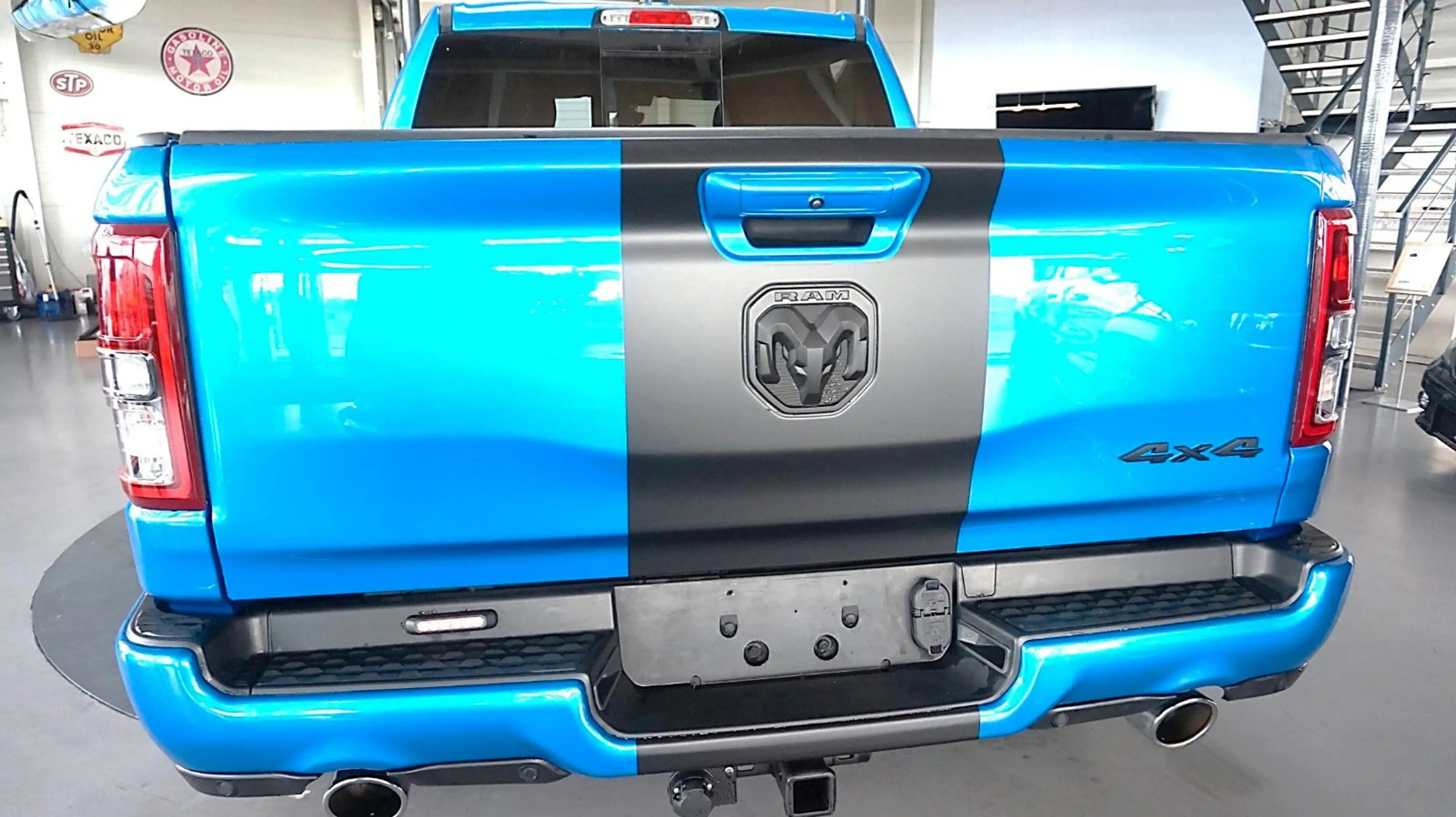 Dodge RAM 1500 HEMI 5.7l Crew-Cab*4x4*Navi*Alu20*AHK — photo 8