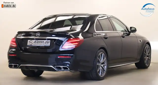 Mercedes-Benz E-Class view 8