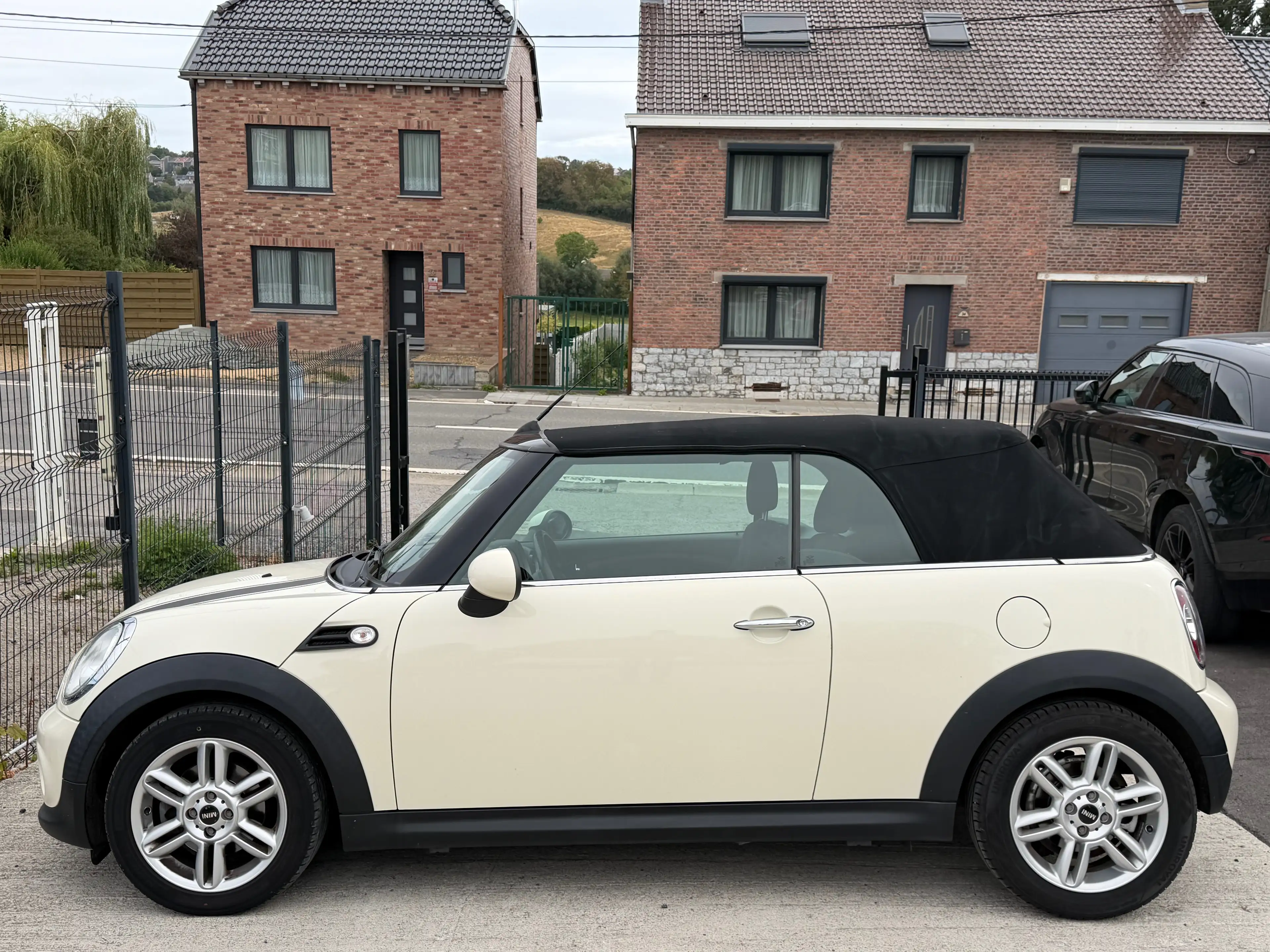 MINI Cooper Cabrio Mini Cabriolet 1.6i Cooper — photo 4