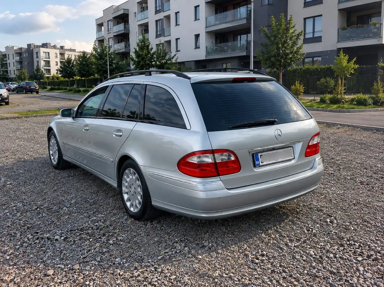 Mercedes-Benz E 220