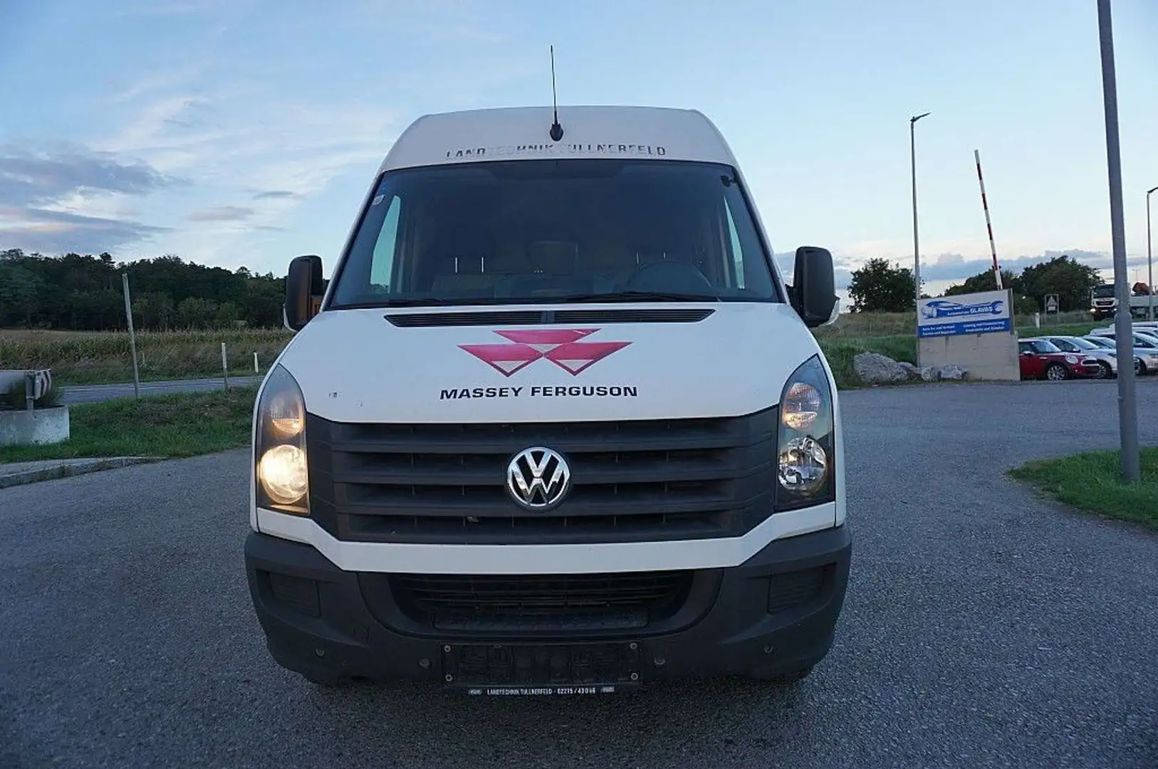Volkswagen Crafter Crafter 50 HR Kasten MR 2,0 TDI Weiß - 2