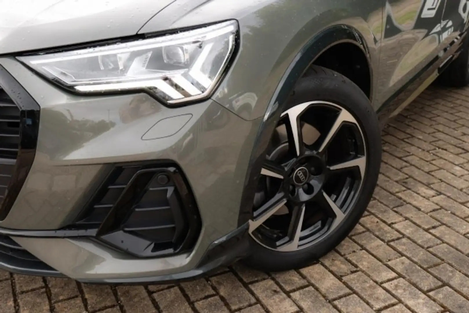 Audi Q3 40 TFSI quattro S line S tronic MATRIX*MEMORY Gris - 2