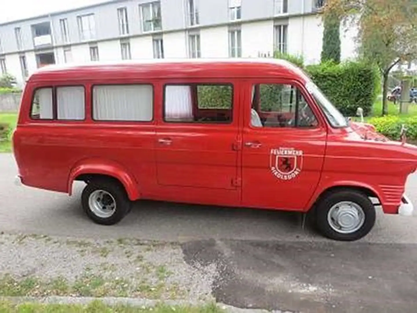 Ford Transit Transit 100 2,0 Bus-GL Rouge - 2
