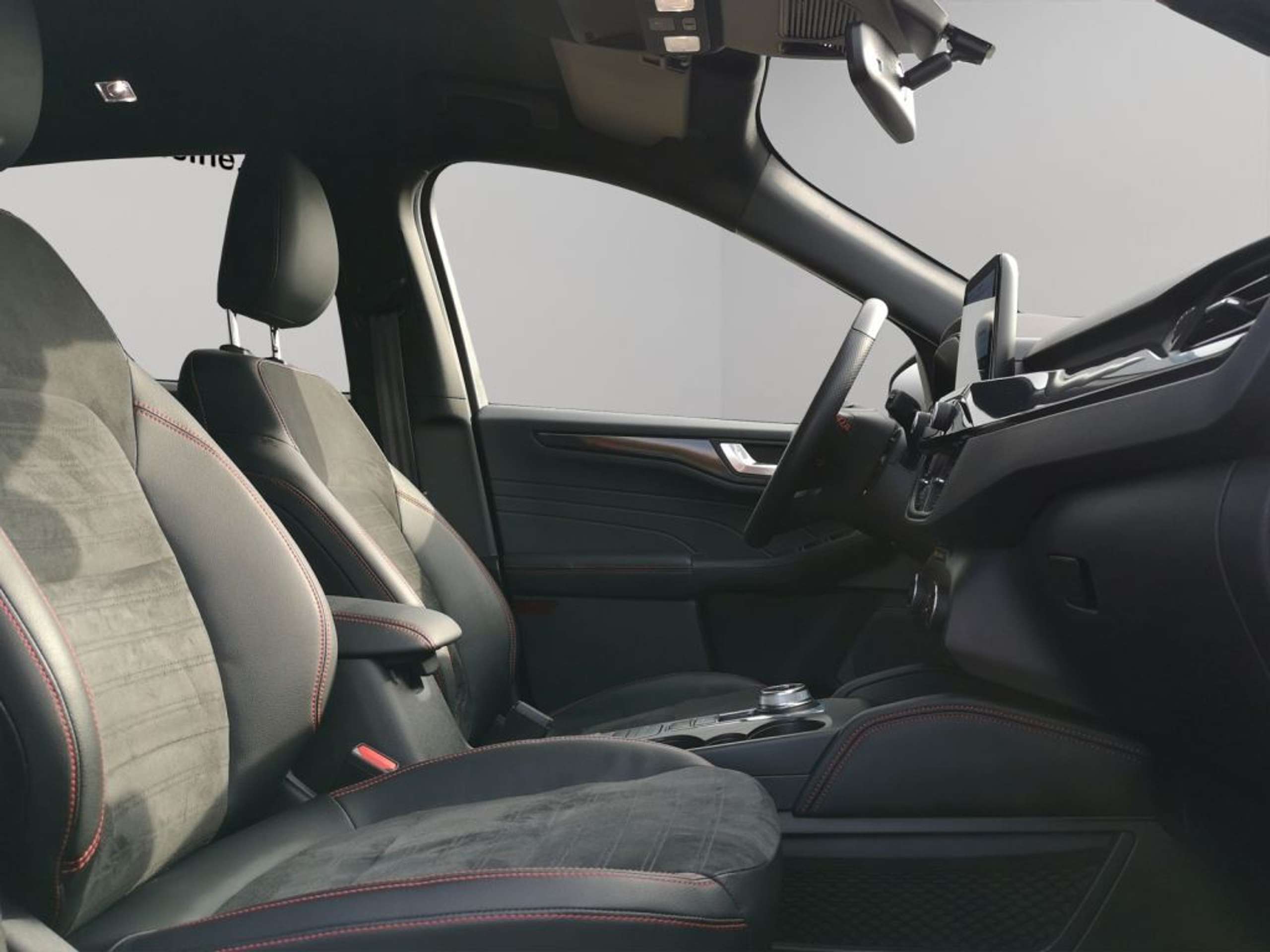 Fahrzeugabbildung Ford Kuga 2.5 Duratec PHEV ST-LINE X *B+O*RFK* - mit KI generiert/bearbeitet