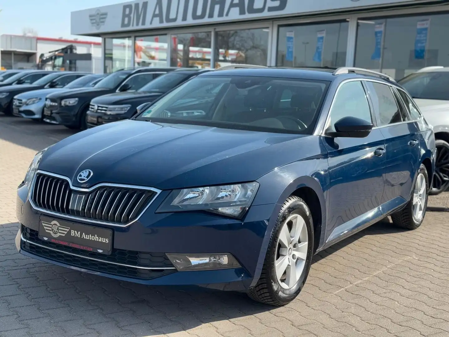 Skoda Superb Combi 2.0TDI"Ambition"DAB*PDC*ALLWETTER* Azul - 2