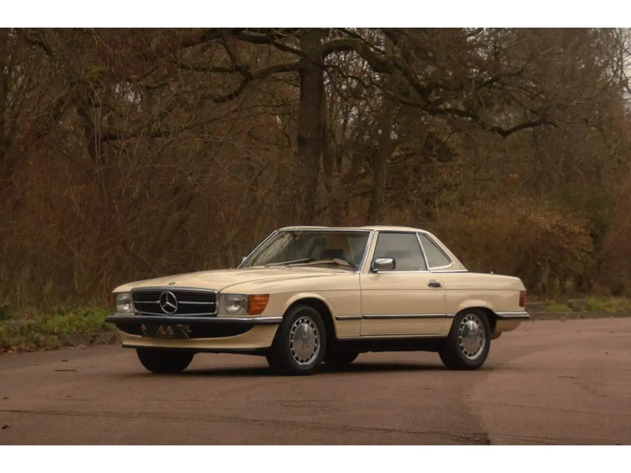 Mercedes-Benz SL 560 560SL, foto 1