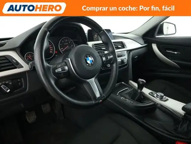 BMW 3 Series view 12