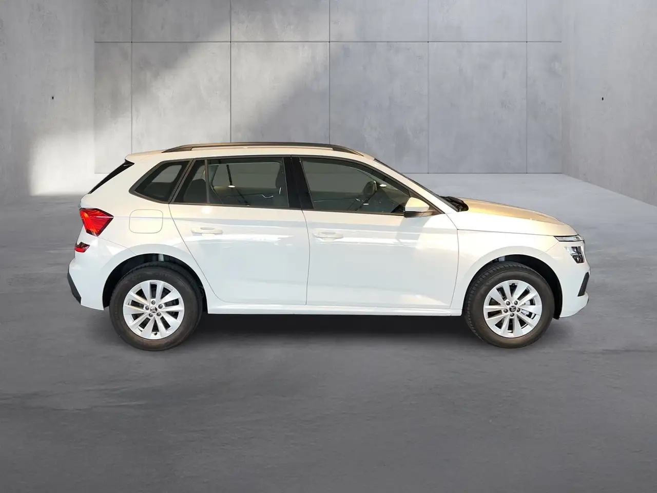 Skoda Kamiq Essence TSI 5