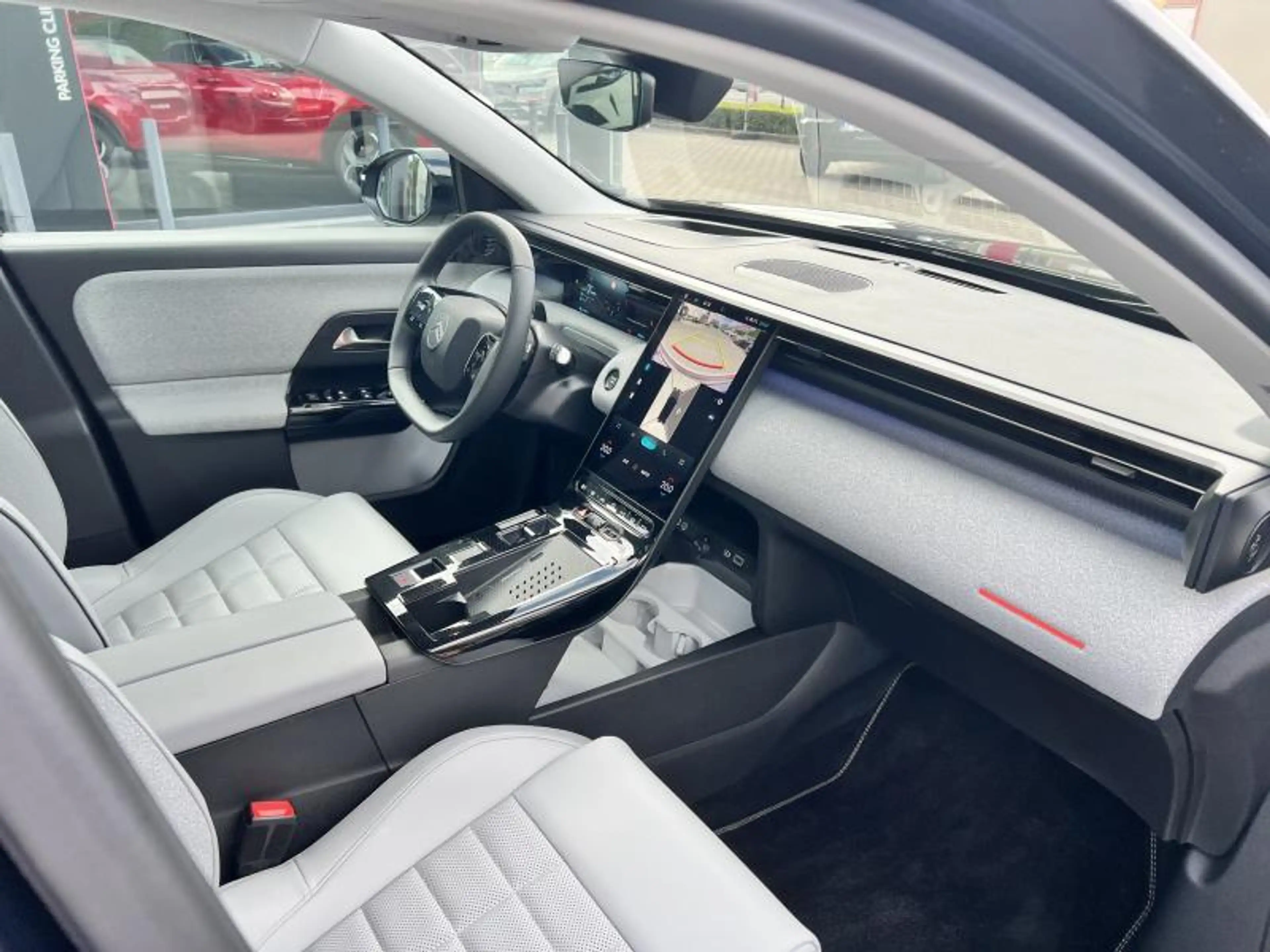 Citroen C5 Aircross Plug-in Hybrid Max — photo 12