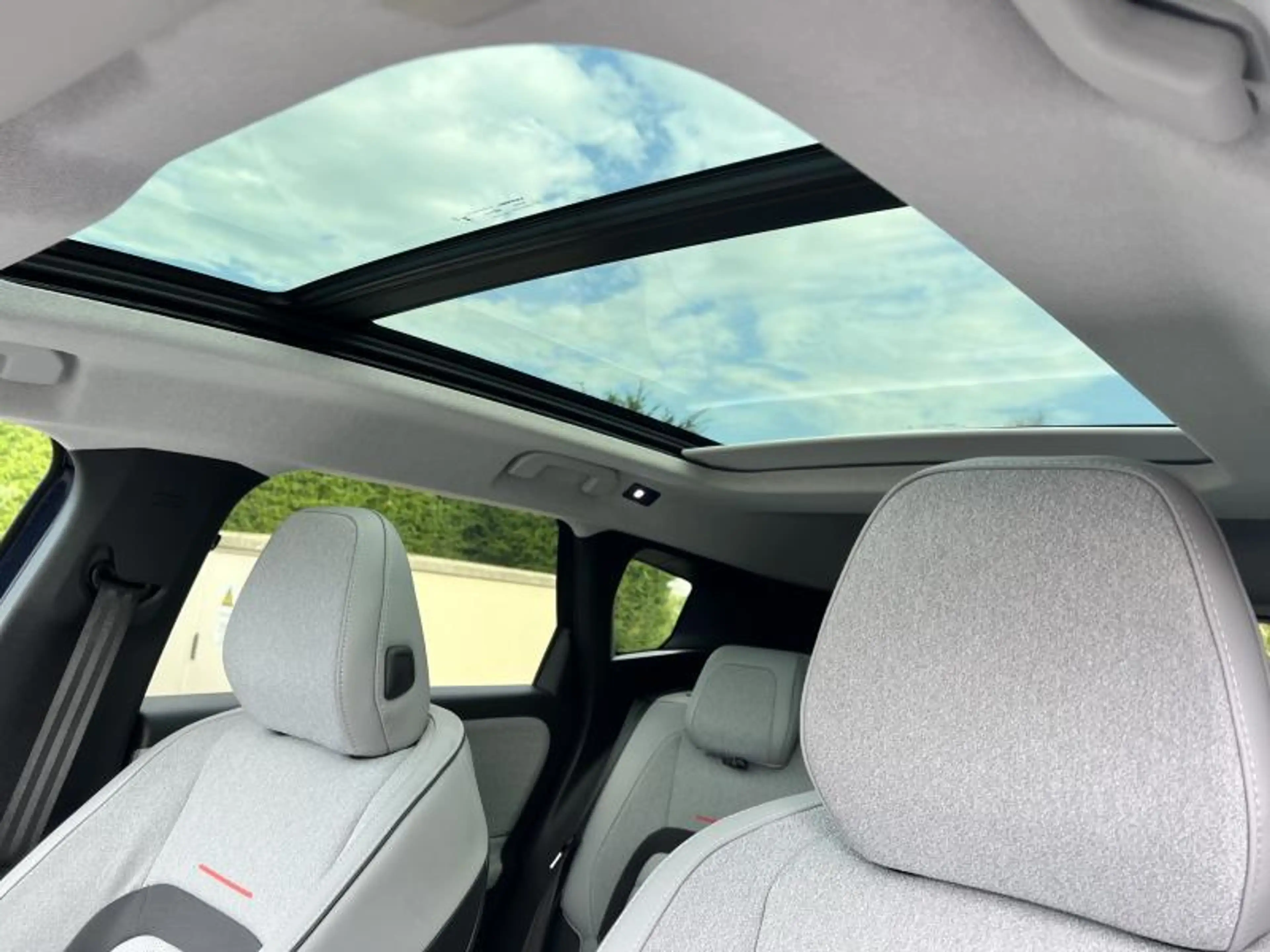 Citroen C5 Aircross Plug-in Hybrid Max — photo 15