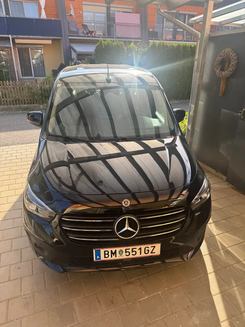Mercedes-Benz T-Klasse T-Klasse Standard 180d Style Aut. Style Schwarz - 1