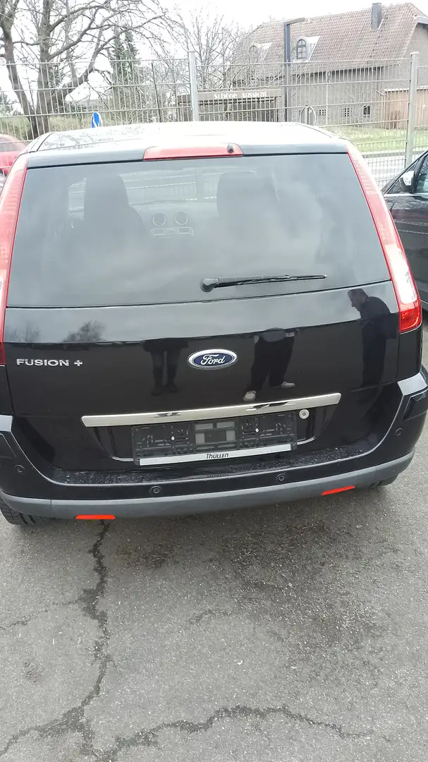 Ford Fusion Fusion 1.4 Plus Schwarz - 2