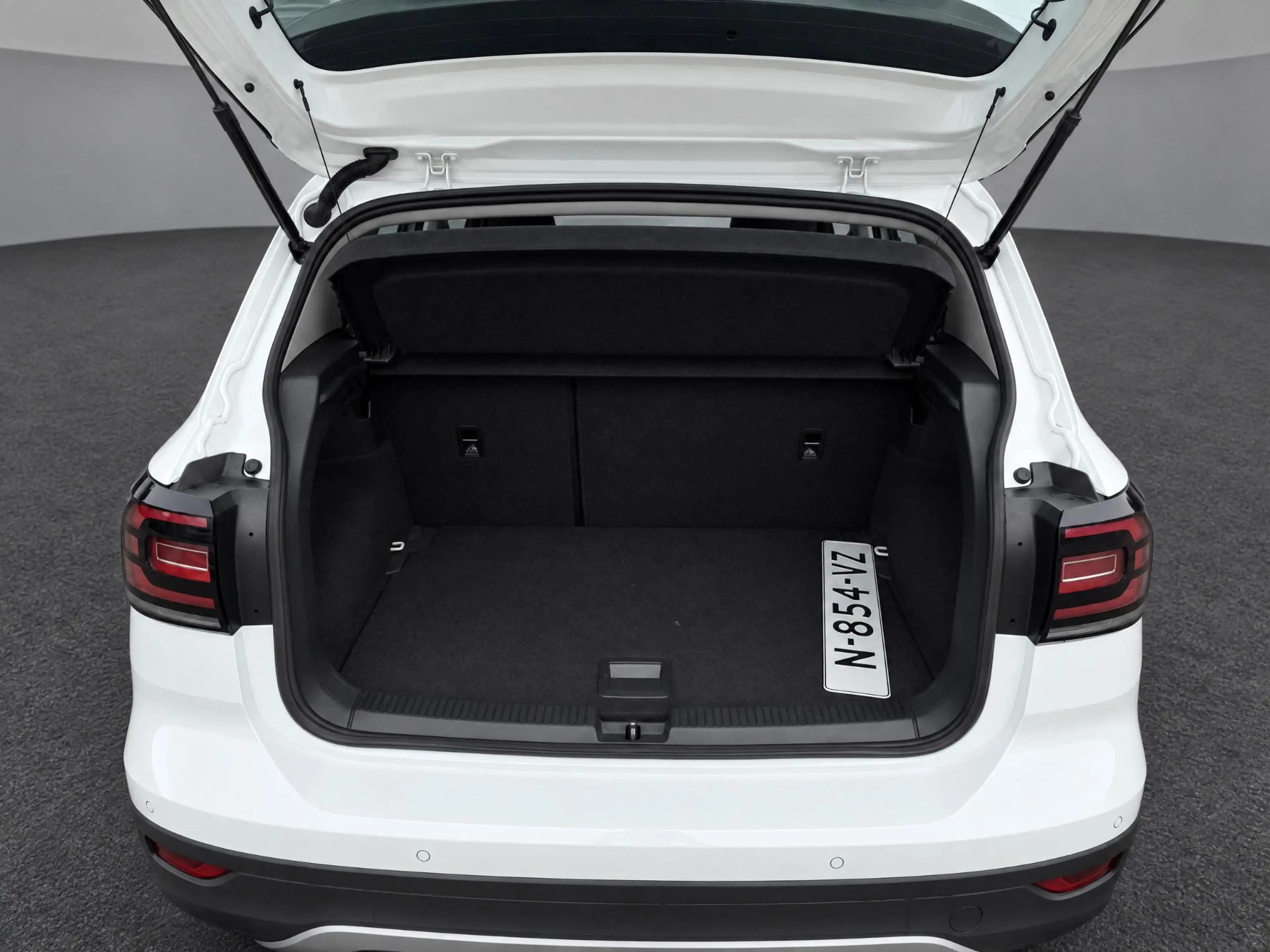 Volkswagen T-Cross 1.0 TSI 95pk Life · Apple/Android Car Play · Trekh — photo 8