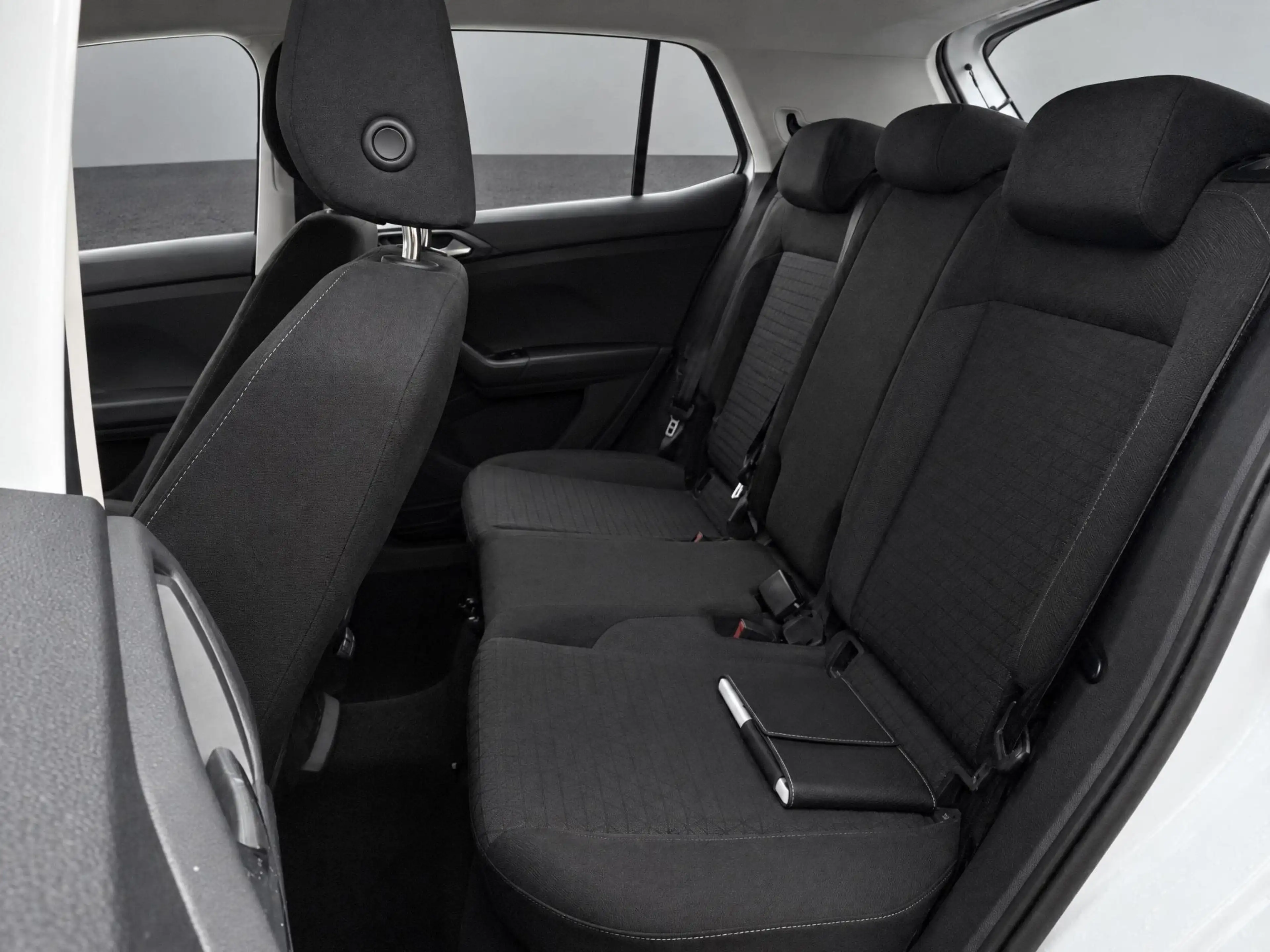 Volkswagen T-Cross 1.0 TSI 95pk Life · Apple/Android Car Play · Trekh — photo 12