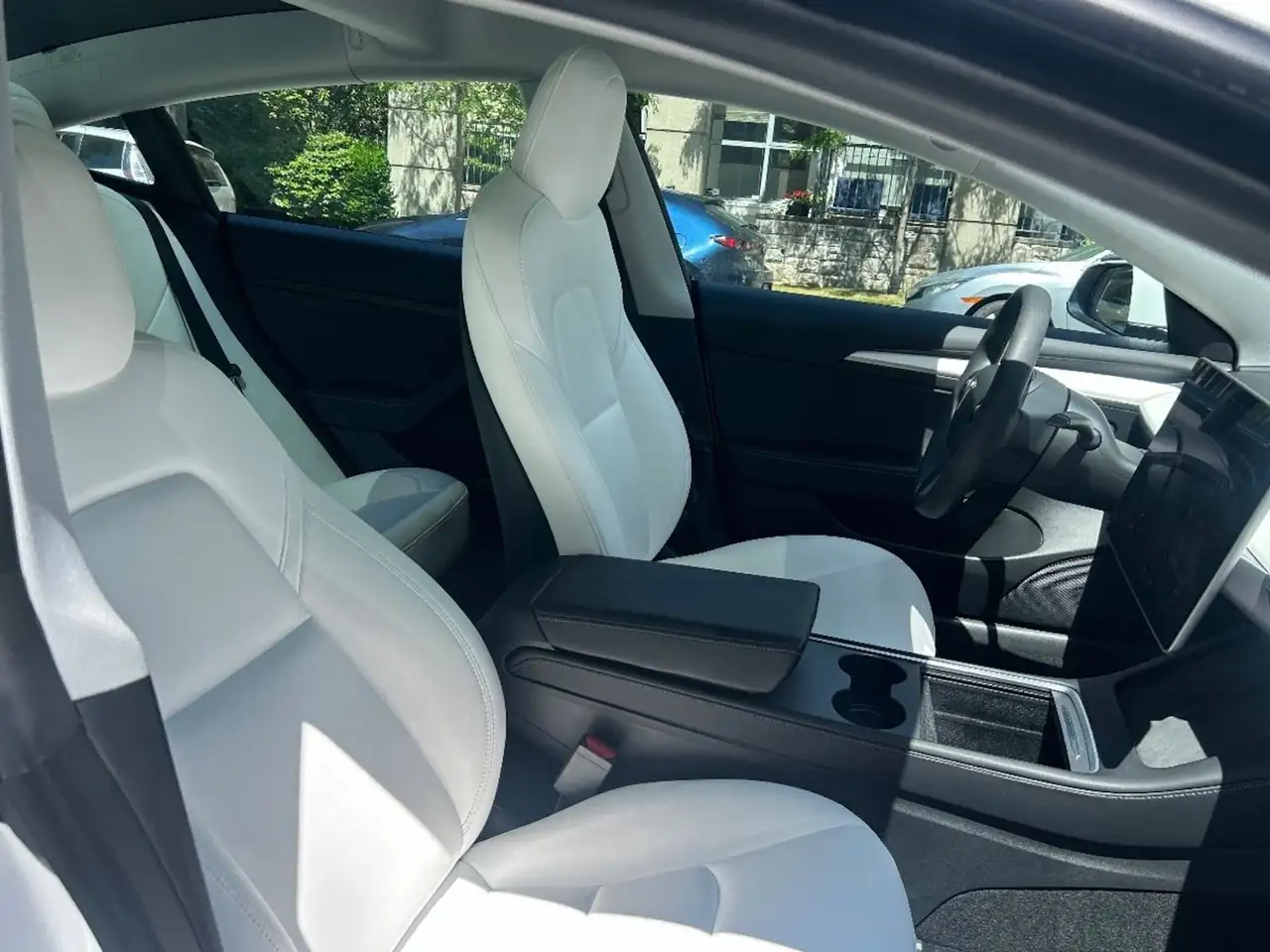 Tesla Model 3 fotografie Tesla Model 3