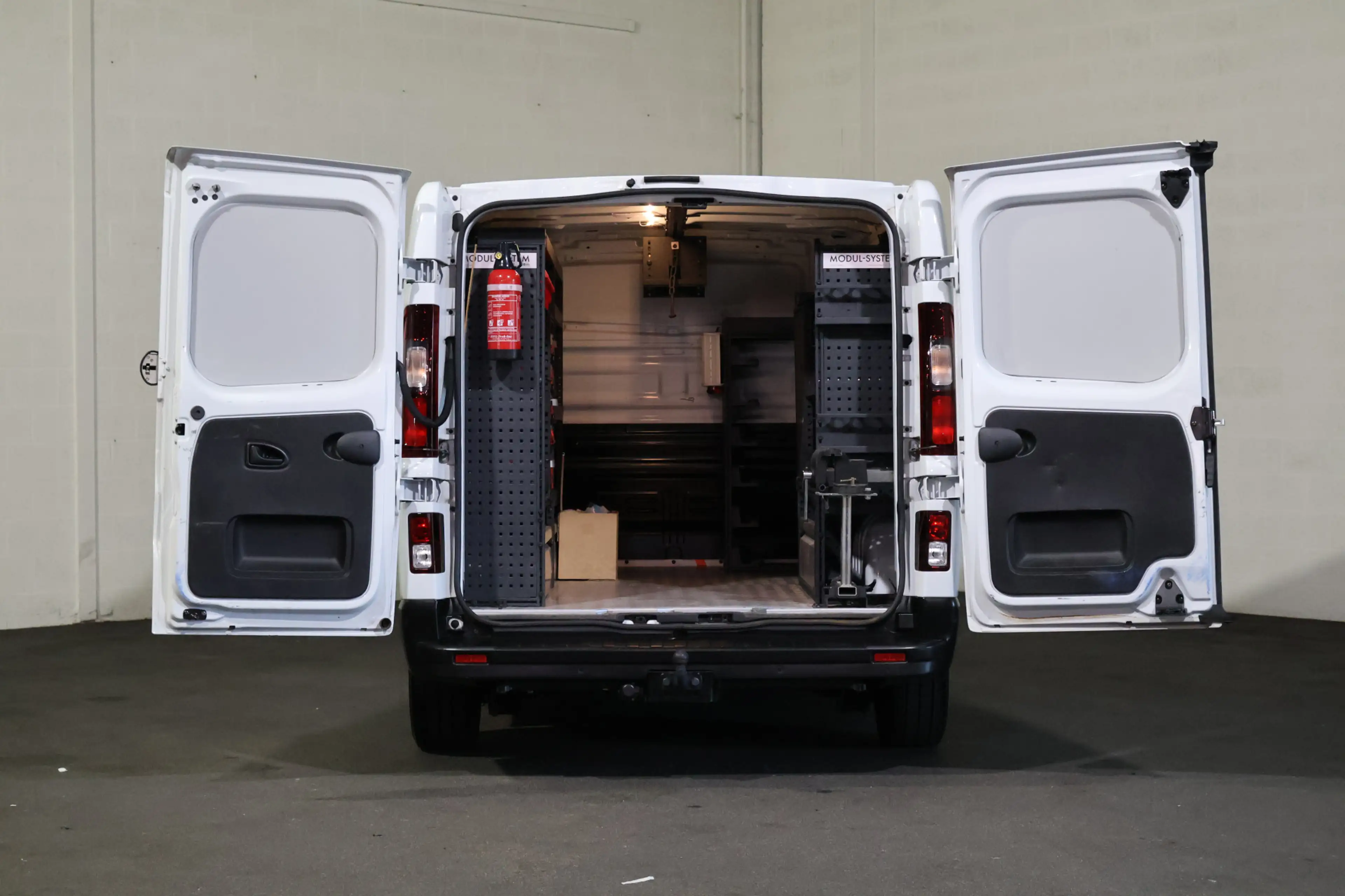 Renault Trafic 2.0 dCi 110pk L1 H1 Inrichting — photo 8