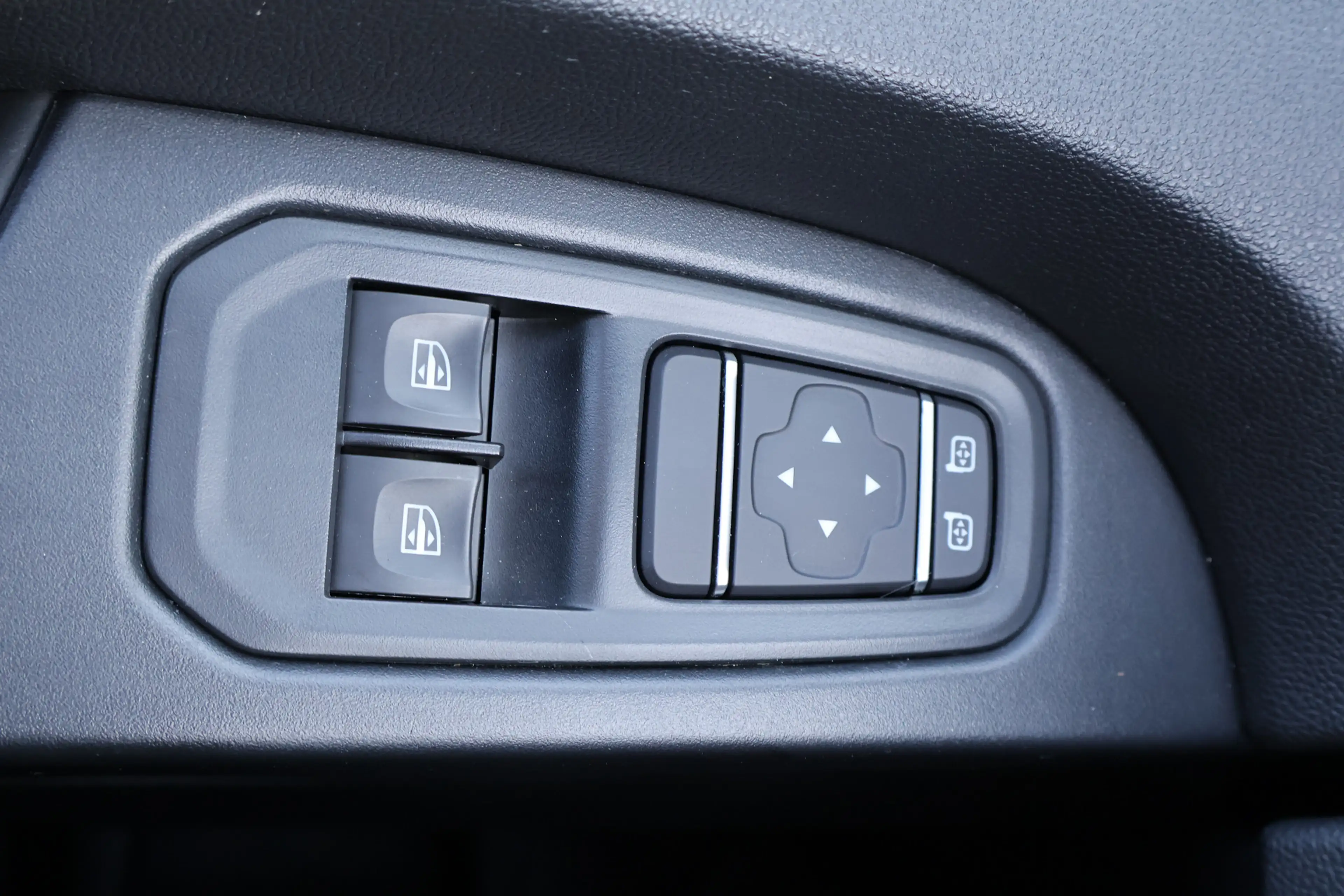 Renault Trafic 2.0 dCi 110pk L1 H1 Inrichting — photo 17