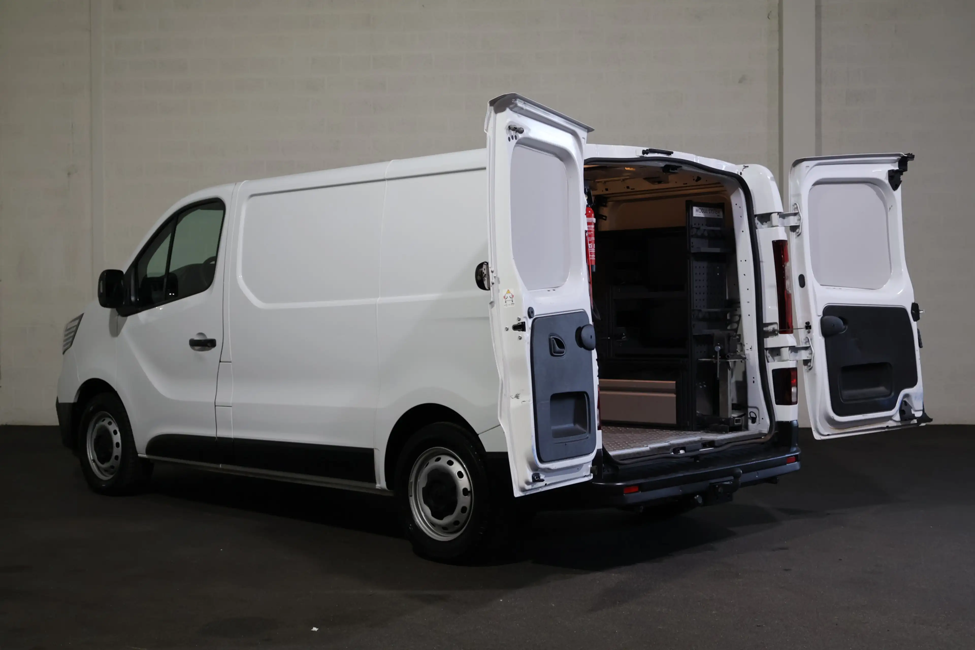 Renault Trafic 2.0 dCi 110pk L1 H1 Inrichting — photo 9