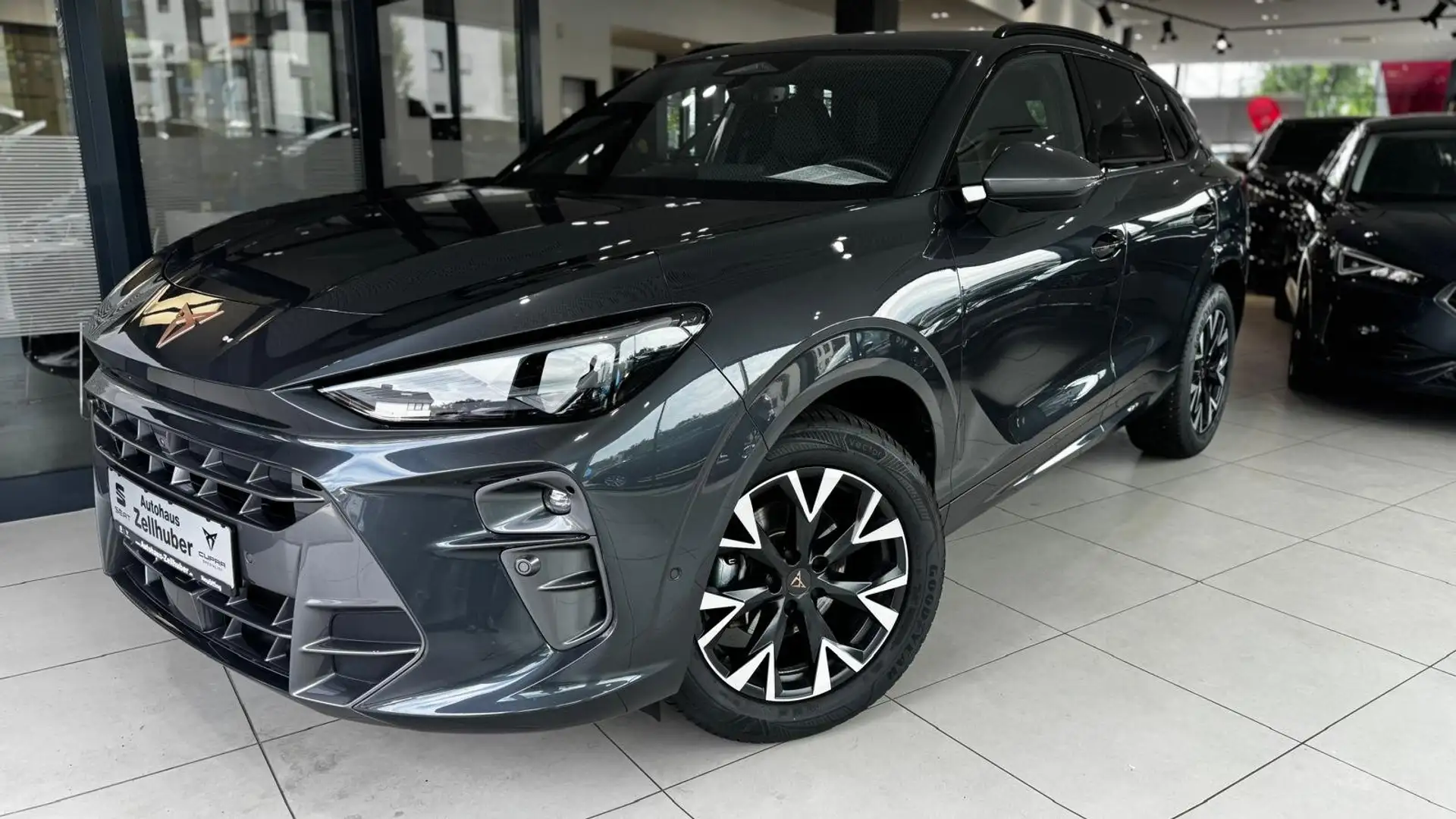 CUPRA Terramar 1.5 eTSI DSG *el.Heck*Navi*Head Up* Gris - 1