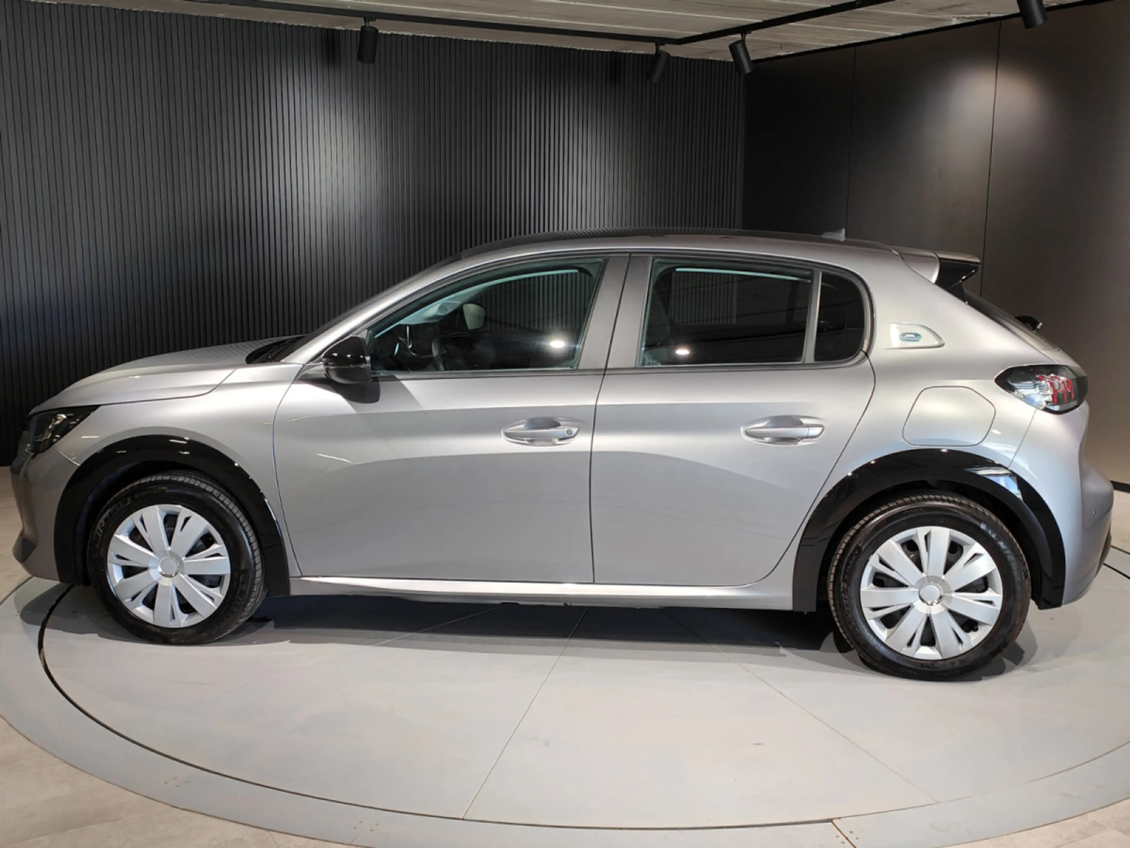 Peugeot e-208 50kWh 362 KMS CARPLAY CAMERA BLUETOOTH — photo 5