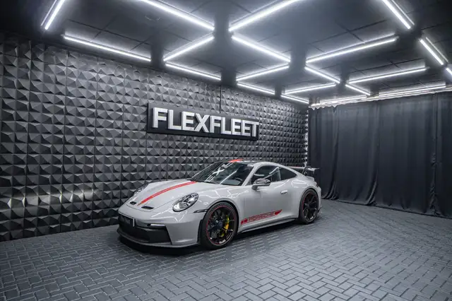 Porsche 992