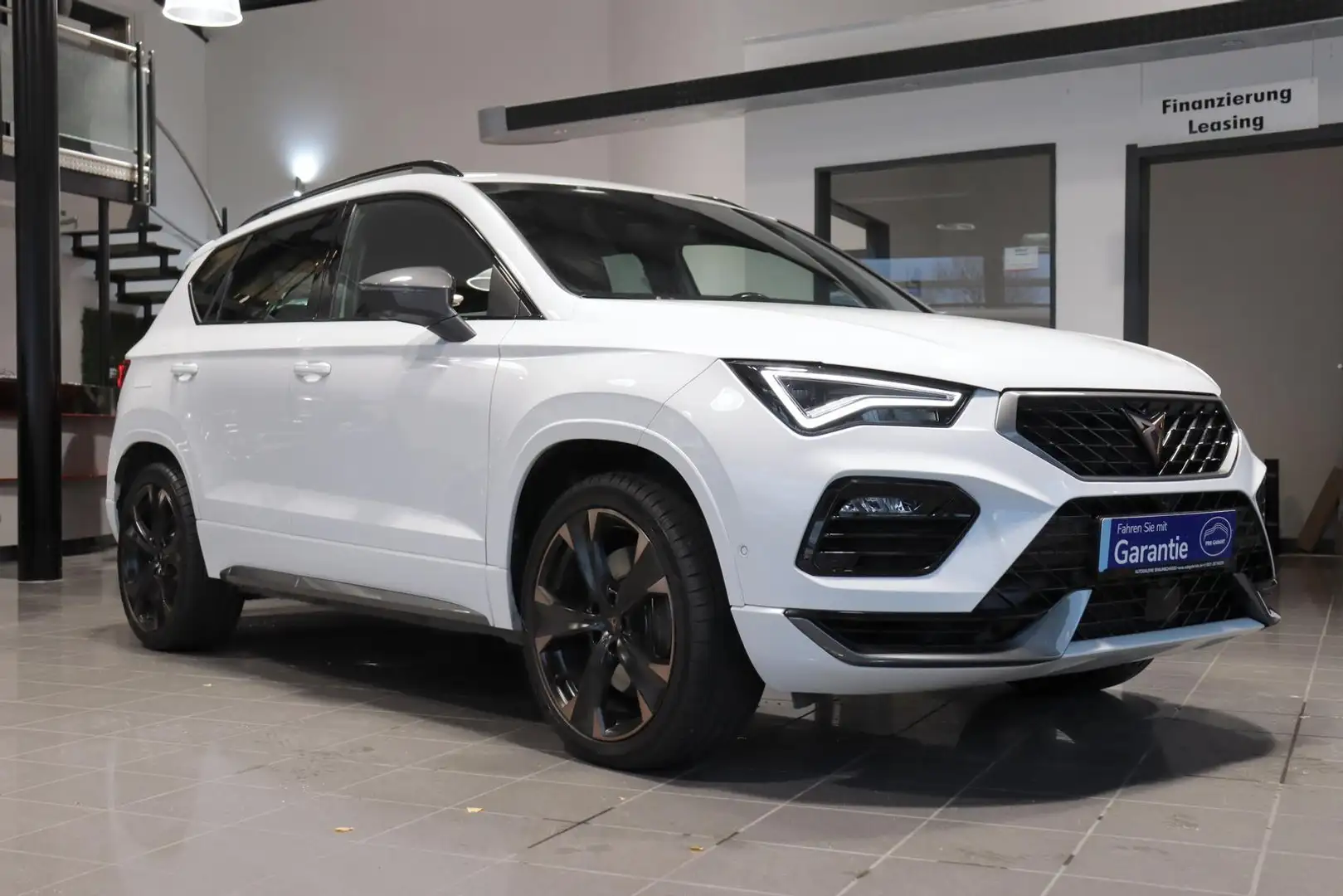 SEAT Ateca 2.0 TSI DSG 4Drive *ACC*CAM*BEATS*BUSINESS Weiß - 2