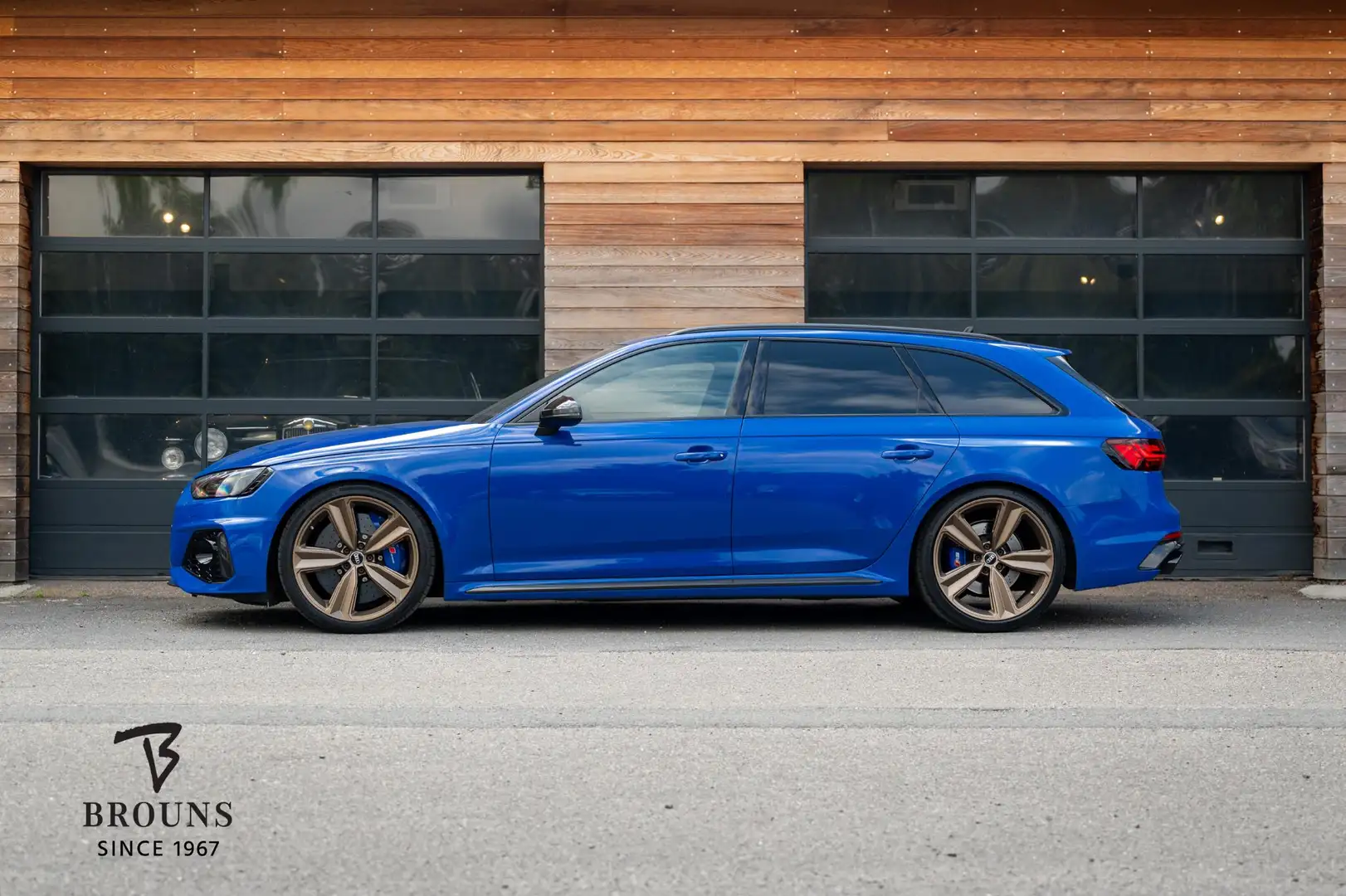 Audi RS4 Avant quattro 530pk ABT R | Nogaroblauw Audi Indiv Синій - 2