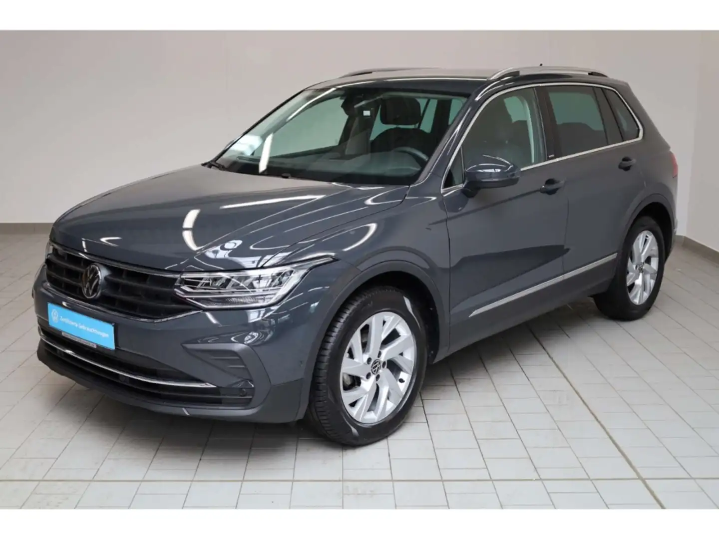Volkswagen Tiguan 2.0 TDI Move Grau - 2