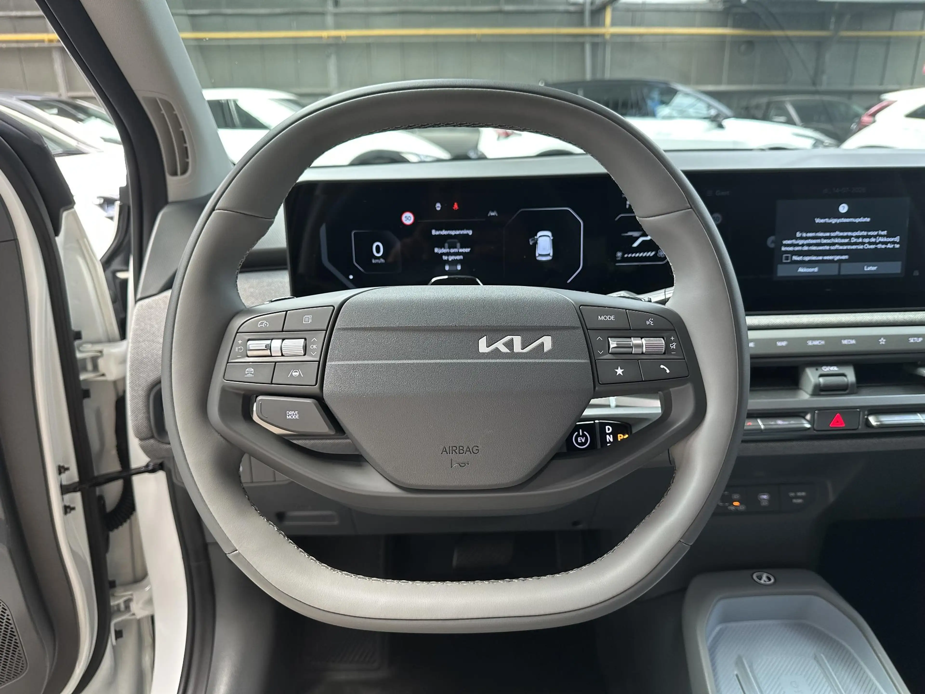 Kia EV3 Plus 81.4 kWh — photo 12