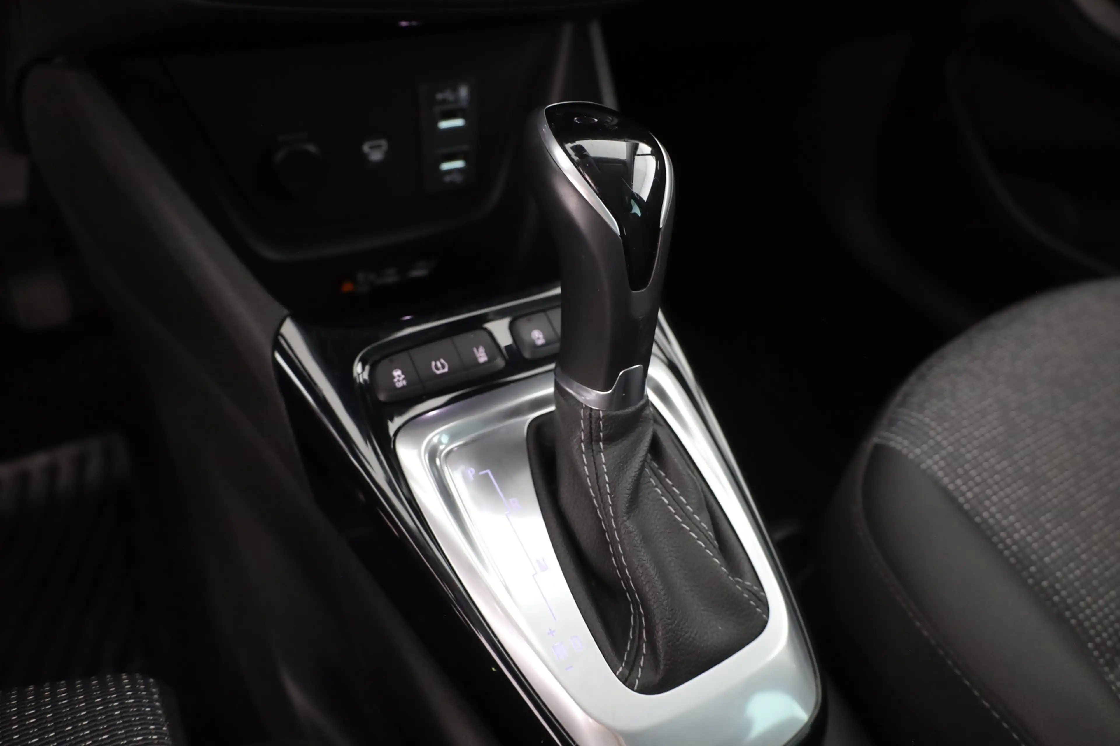 Opel Crossland (X) 1.2 Turbo Aut. LED Navi Kamera DAB — photo 14