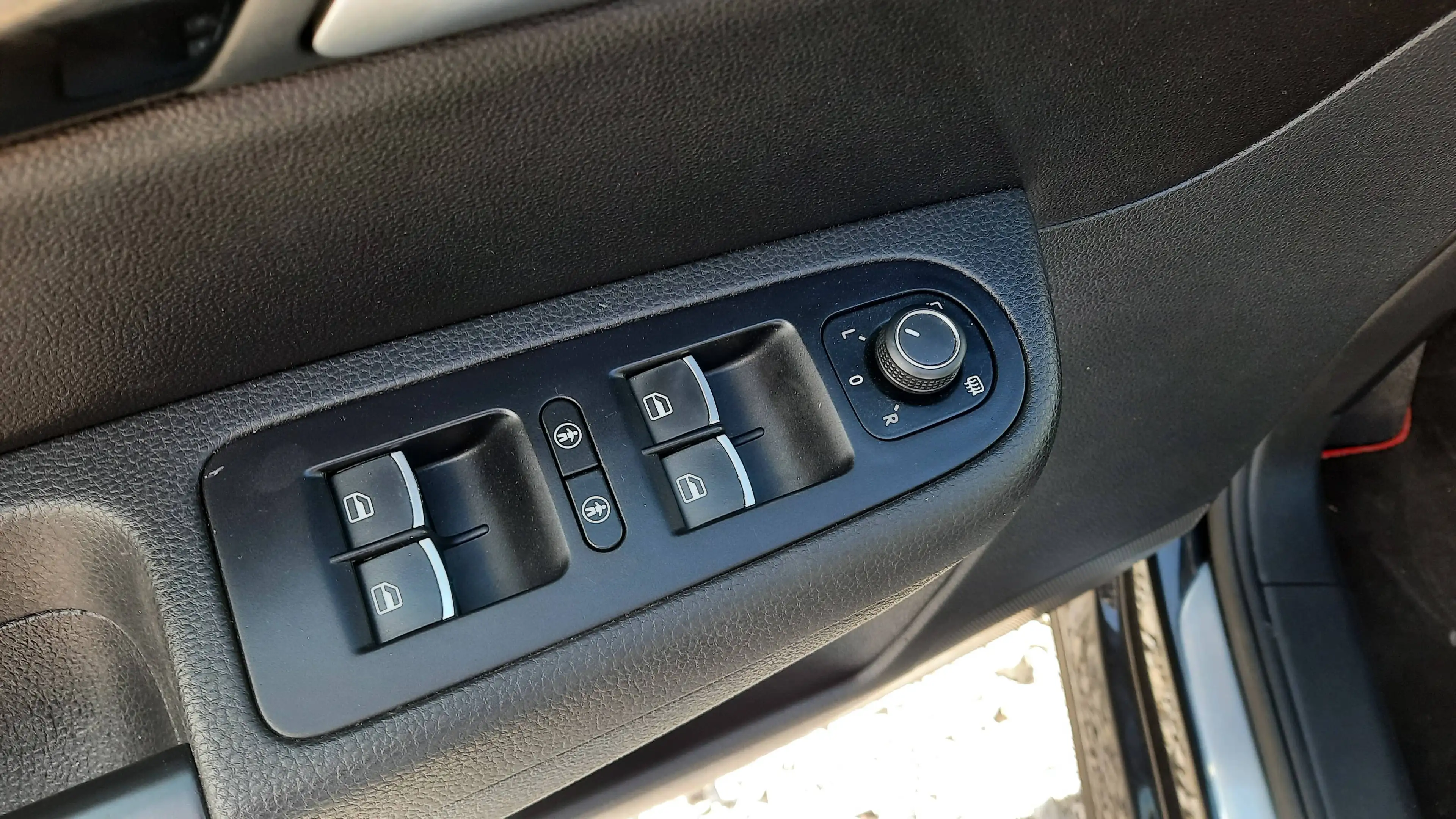 SEAT Alhambra FR-Line  *EINPARKHILFE/AUTOMATIK/SHZ* — photo 11