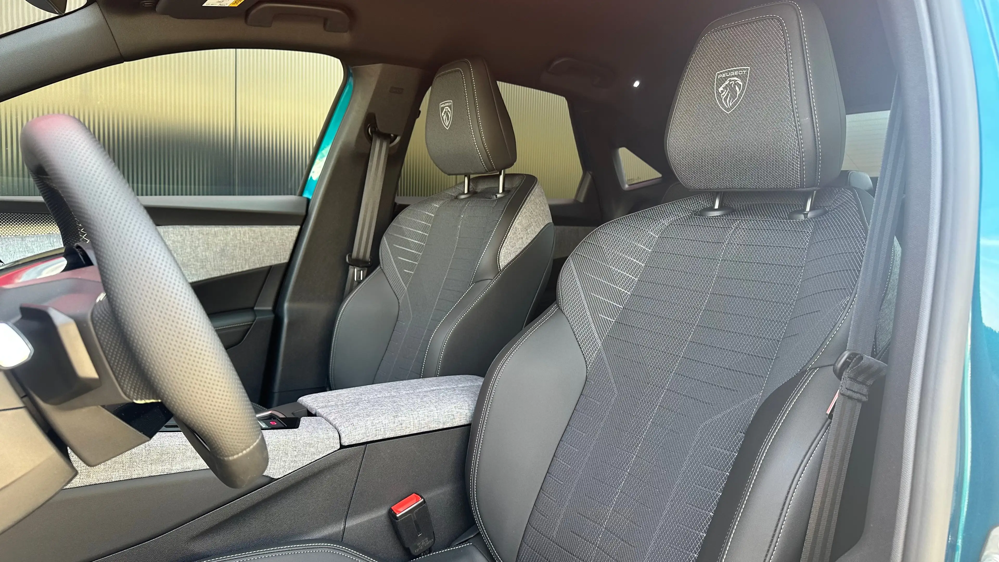 Peugeot 3008 e-3008 GT Long Range 230 97 kWh | Trekhaak | Apple — photo 4
