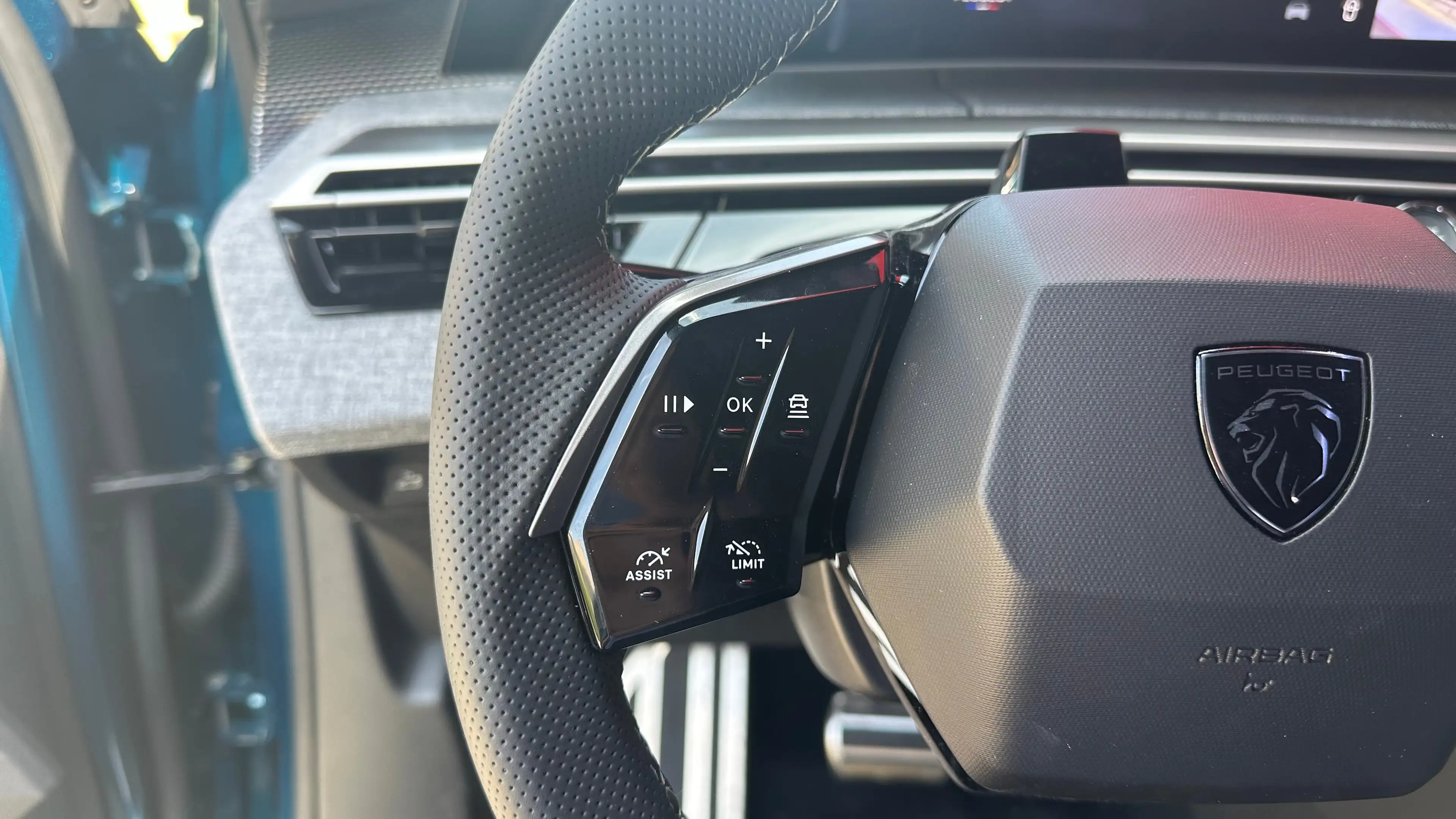 Peugeot 3008 e-3008 GT Long Range 230 97 kWh | Trekhaak | Apple — photo 24