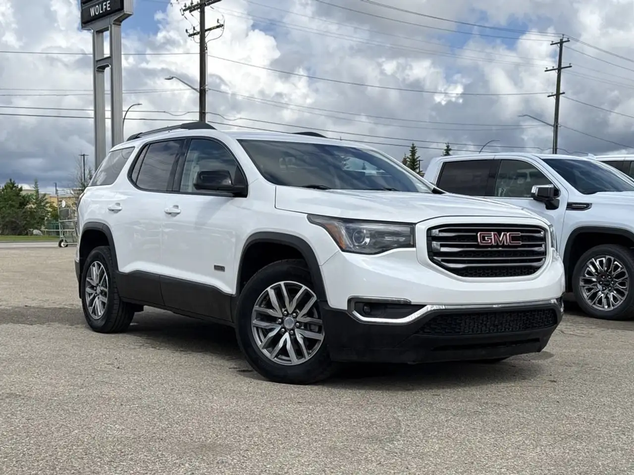 GMC Acadia photo GMC Acadia