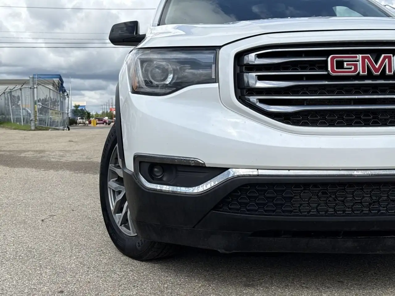 GMC Acadia photo GMC Acadia