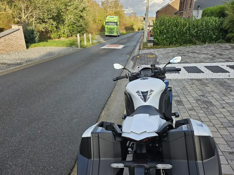 Kawasaki Ninja 1000SX - foto 2