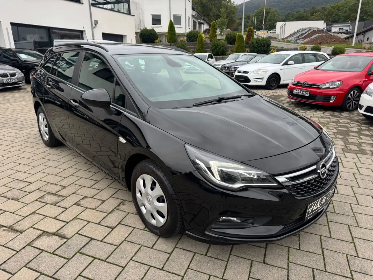 Opel Astra K Sports Tourer Business /Klima/PDC/SHZ Schwarz - 1