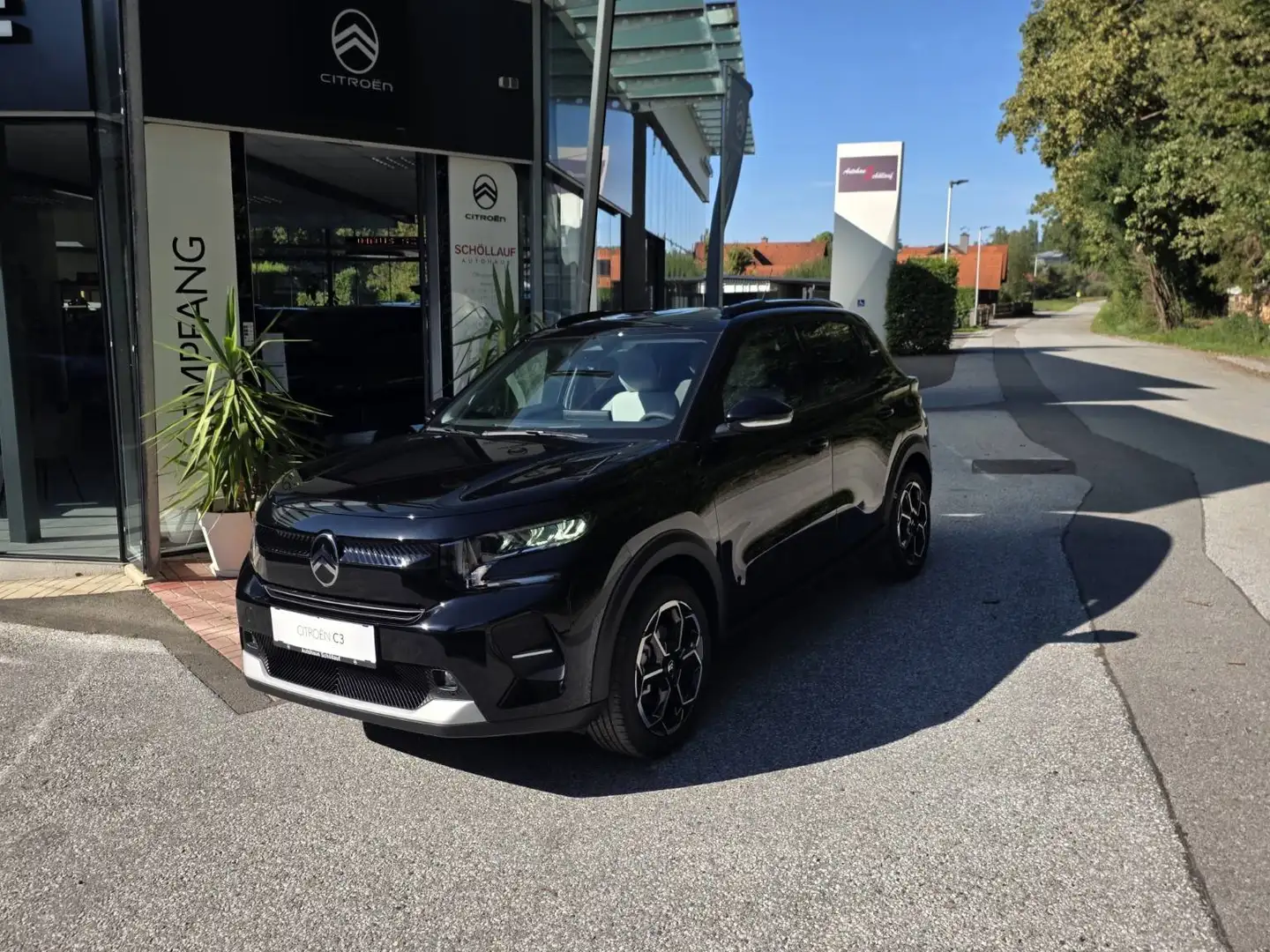 Citroen C3 Hybrid 110 MAX Schwarz - 1