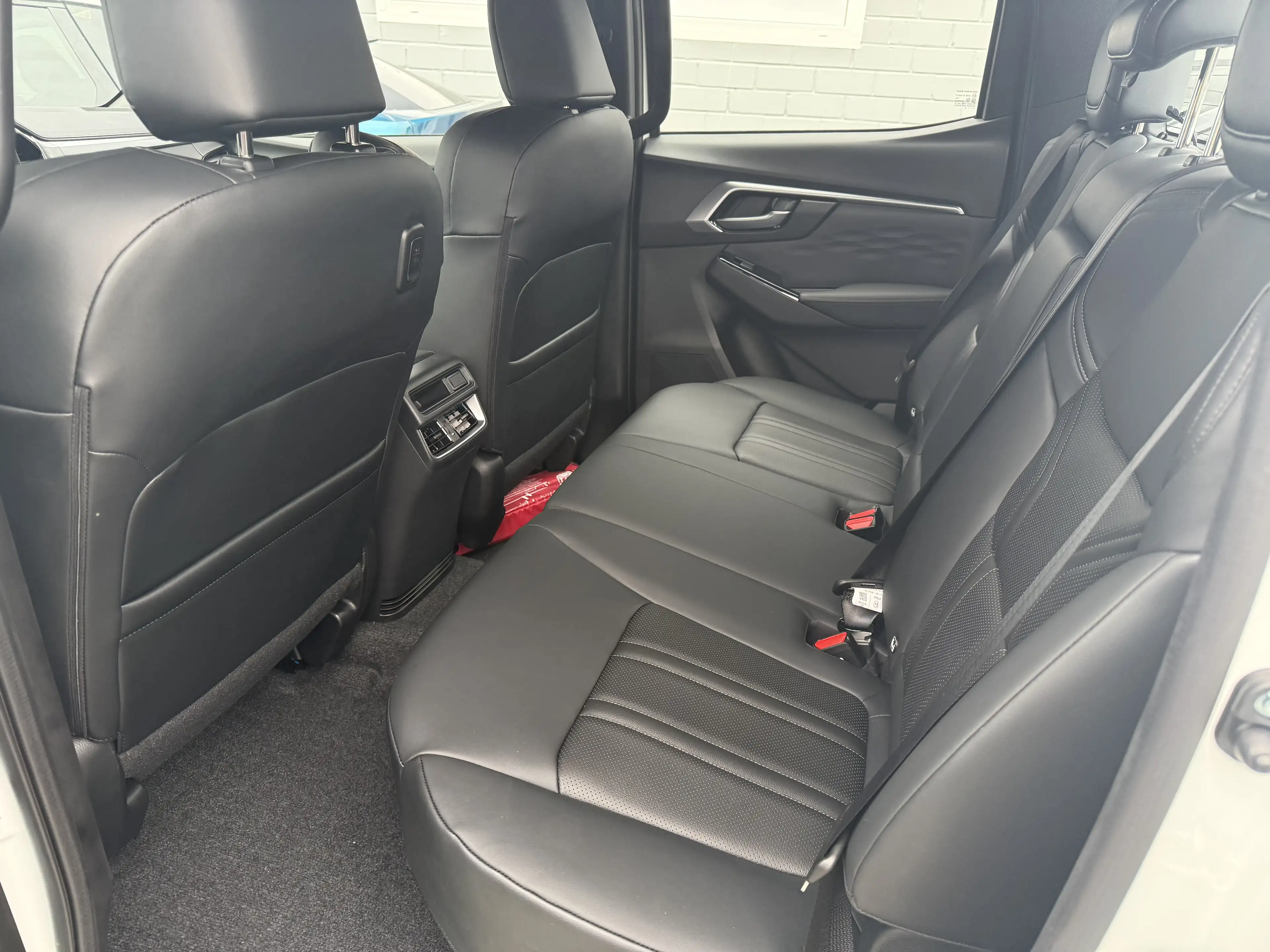 Isuzu D-Max D-Max Double Cab 4WD Autm. LSE — photo 5