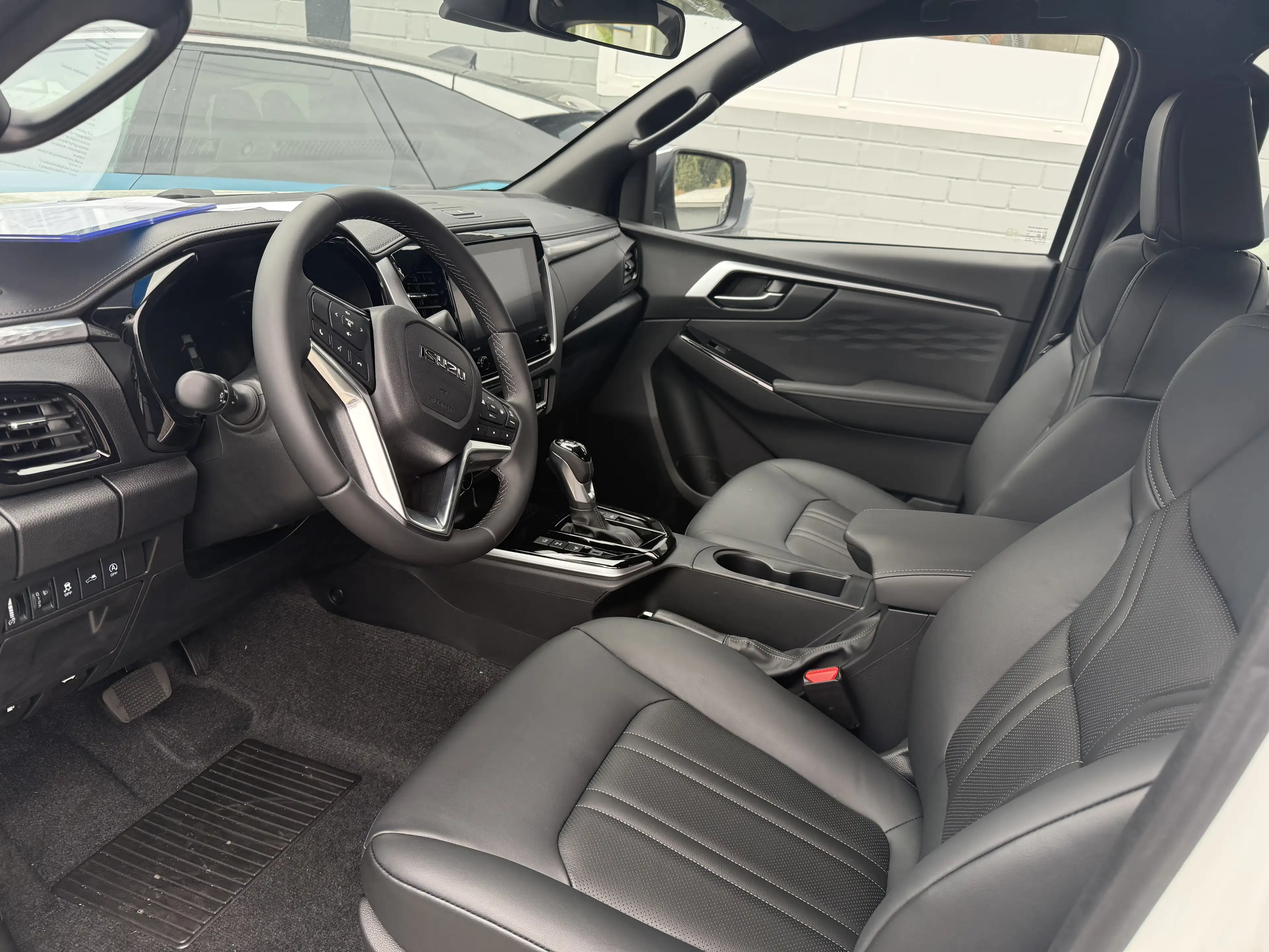 Isuzu D-Max D-Max Double Cab 4WD Autm. LSE — photo 4