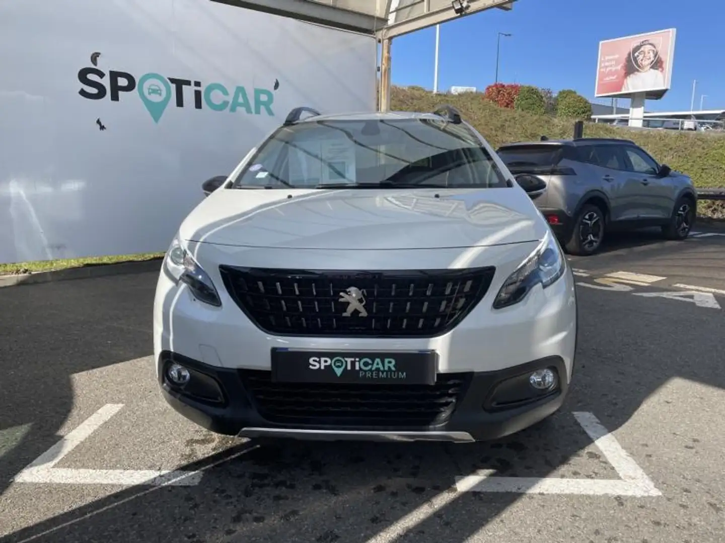 Peugeot 2008 1.2 PureTech 110ch E6.c GT Line S\u0026S 5cv Gris - 2