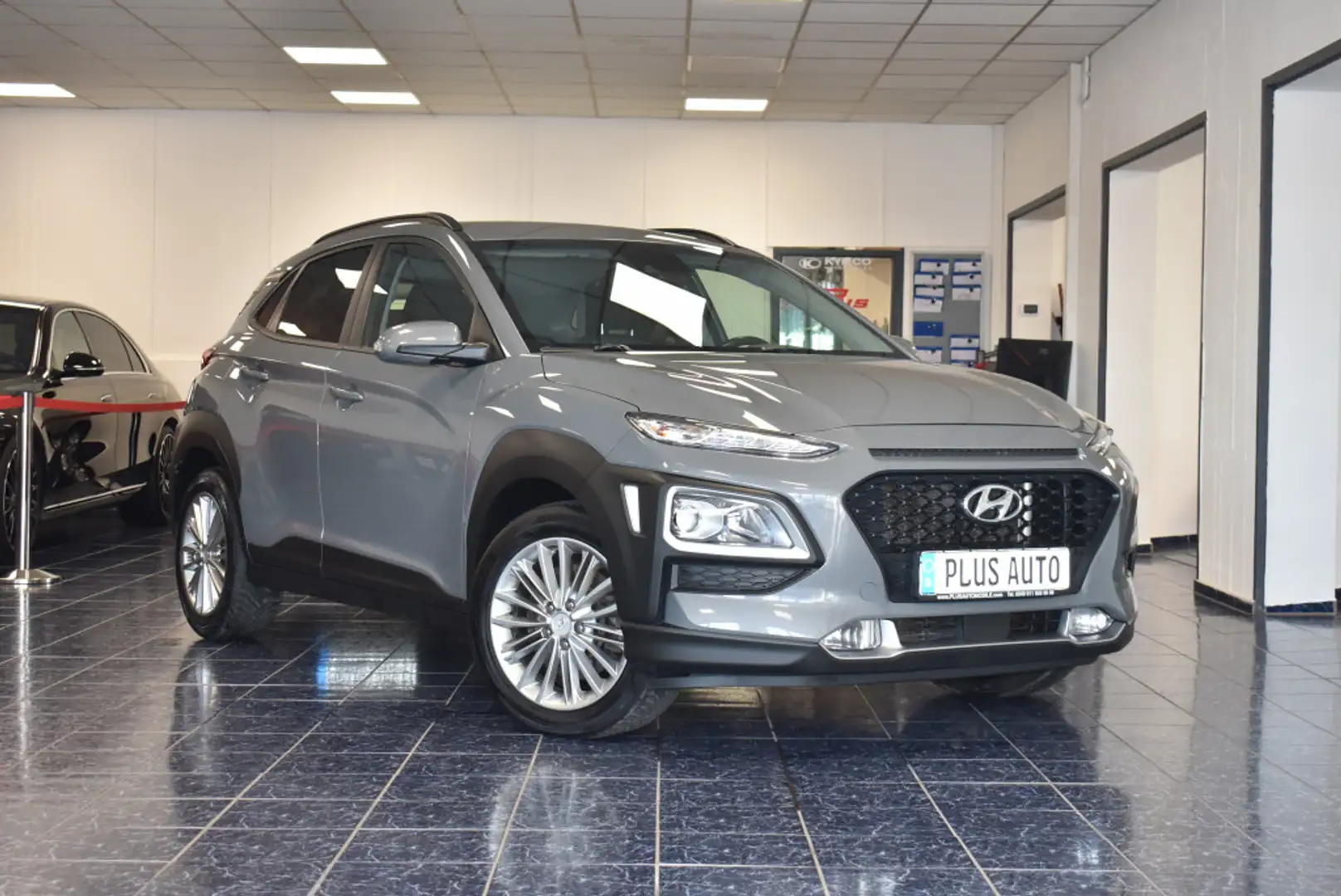 Hyundai KONA 1.6 T-GDI 2WD Autom Navi Kamera 1-Hand Alu Grau - 2