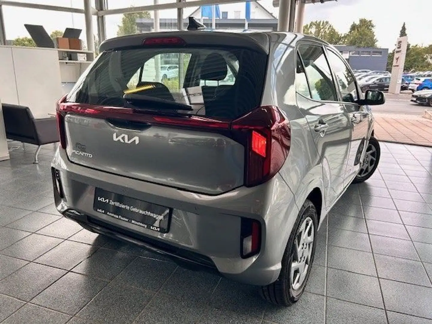 Kia Picanto 1.0 Vision Gris - 2
