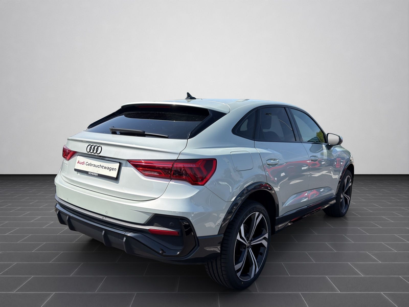 Audi Q3 S line 45 TFSI e S tronic NAVI 360° — photo 2