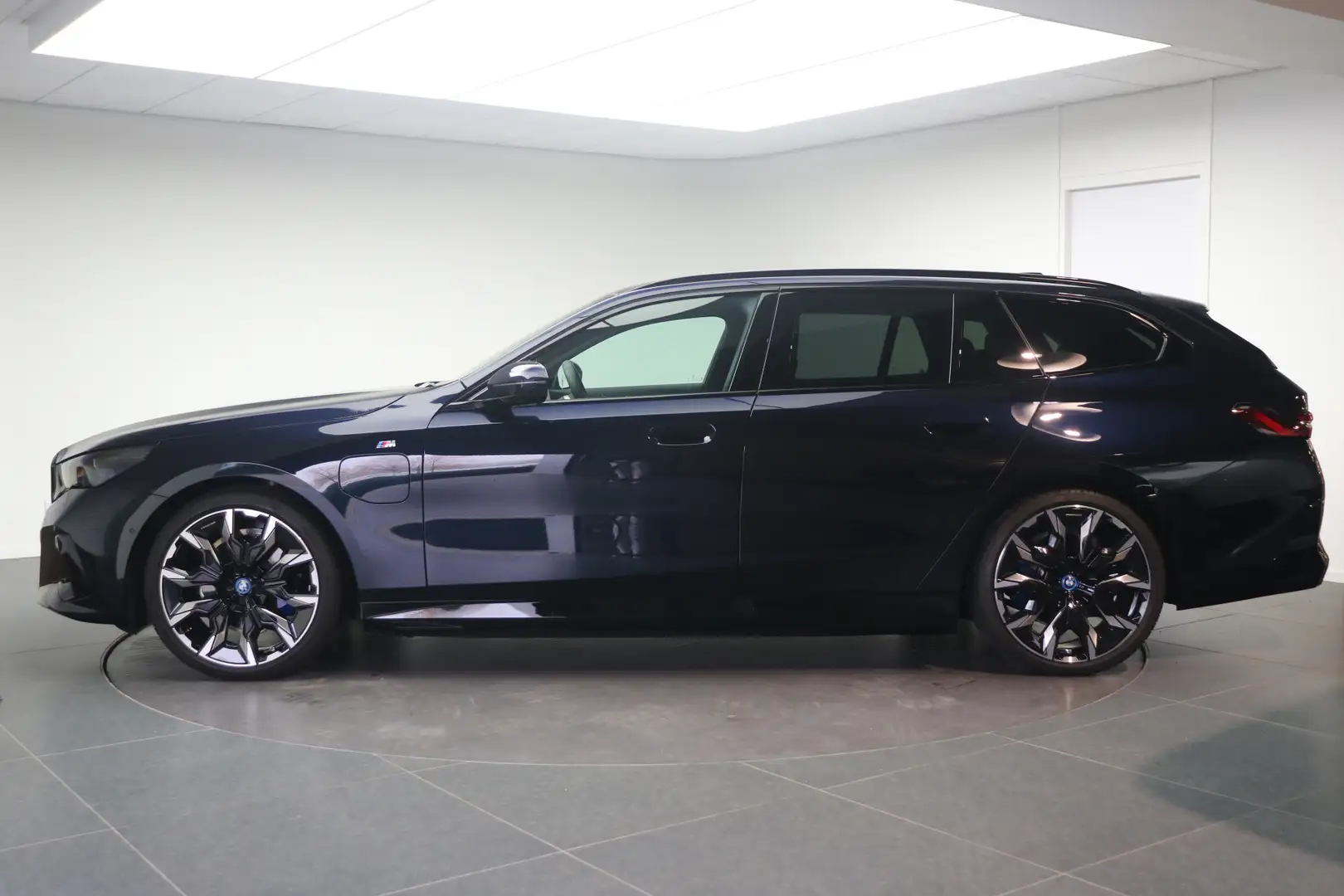 BMW 530 5 Serie Touring 530e High Executive M Sport Automa Noir - 2
